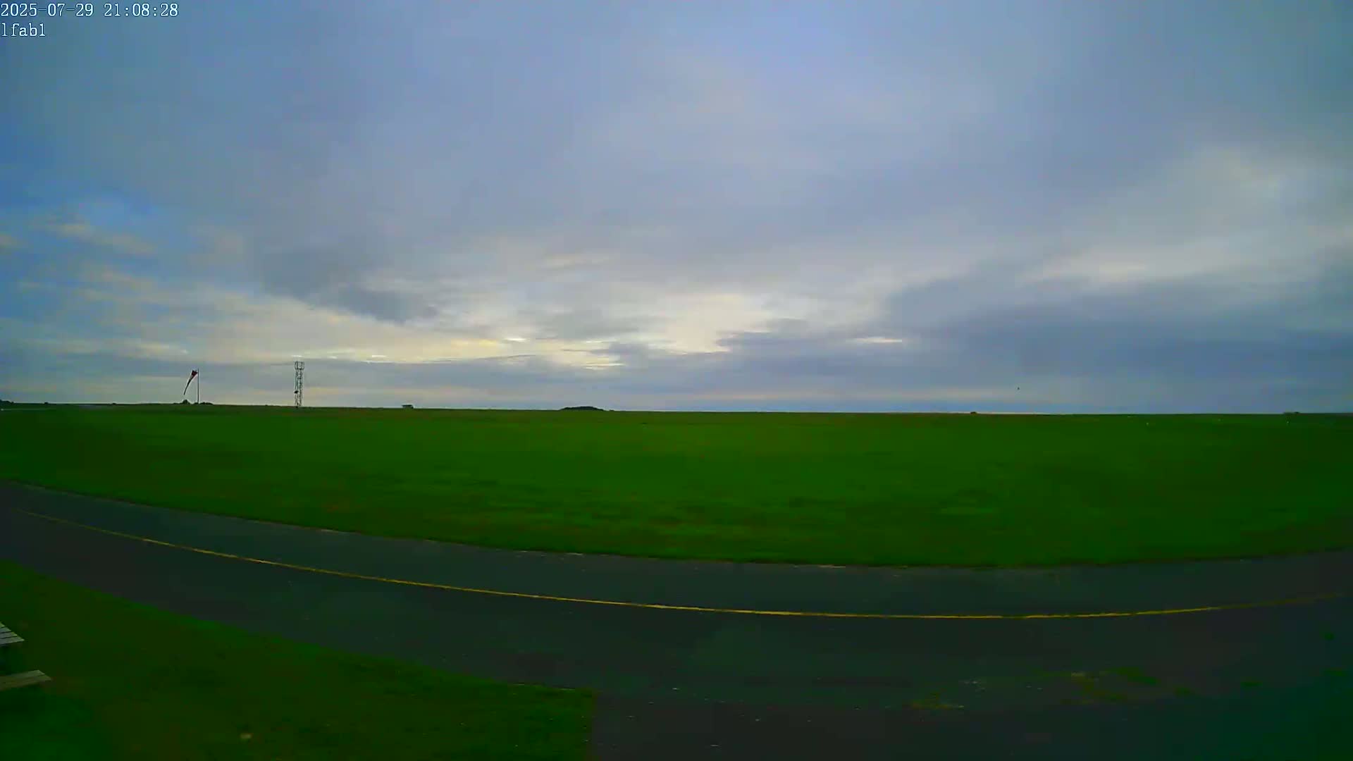 Dieppe Saint Aubin Airport Aérodrome Skyline Live Cam DPE/LFAB- Dieppe, Seine-Maritime, Normandie, France