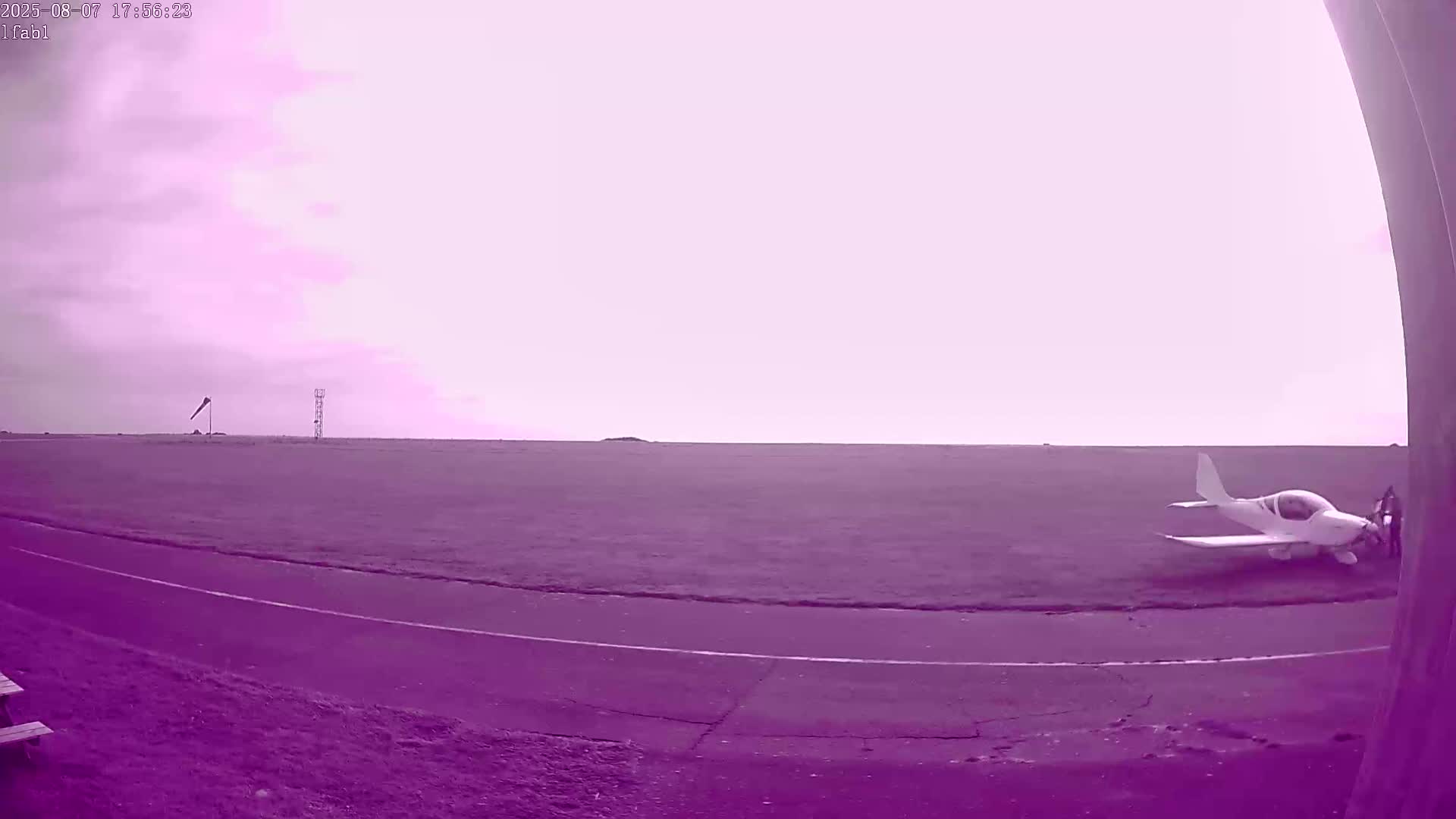 Dieppe Saint Aubin Airport Aérodrome Skyline Live Cam DPE/LFAB- Dieppe, Seine-Maritime, Normandie, France