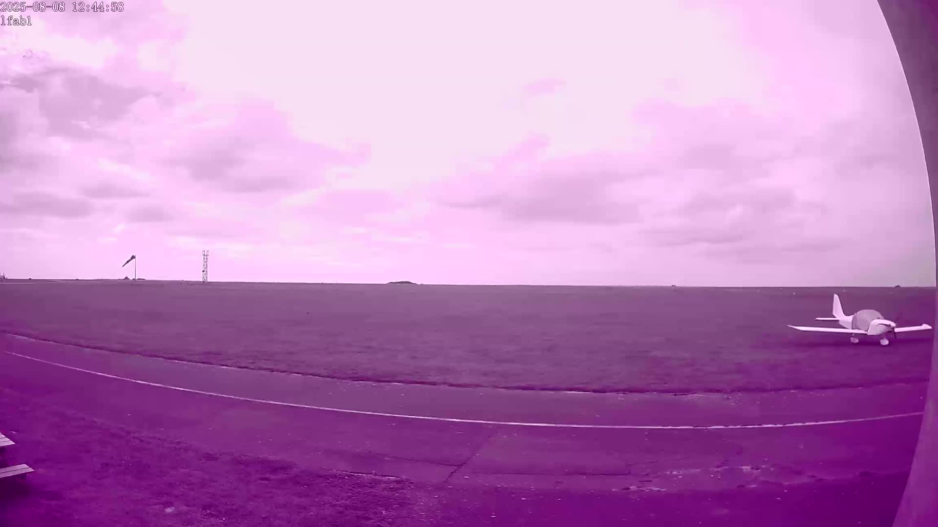 Dieppe Saint Aubin Airport Aérodrome Skyline Live Cam DPE/LFAB- Dieppe, Seine-Maritime, Normandie, France