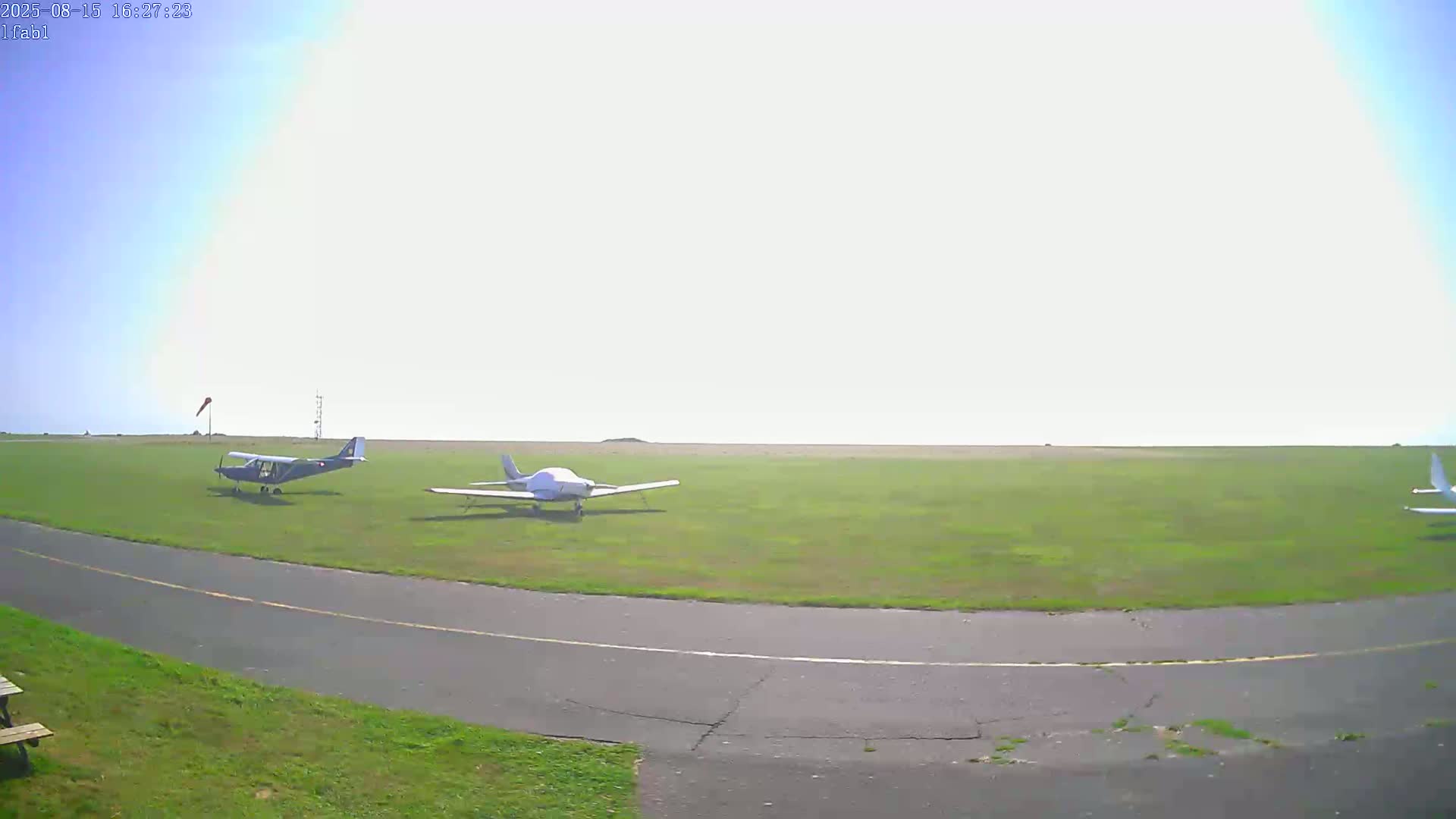 Dieppe Saint Aubin Airport Aérodrome Skyline Live Cam DPE/LFAB- Dieppe, Seine-Maritime, Normandie, France