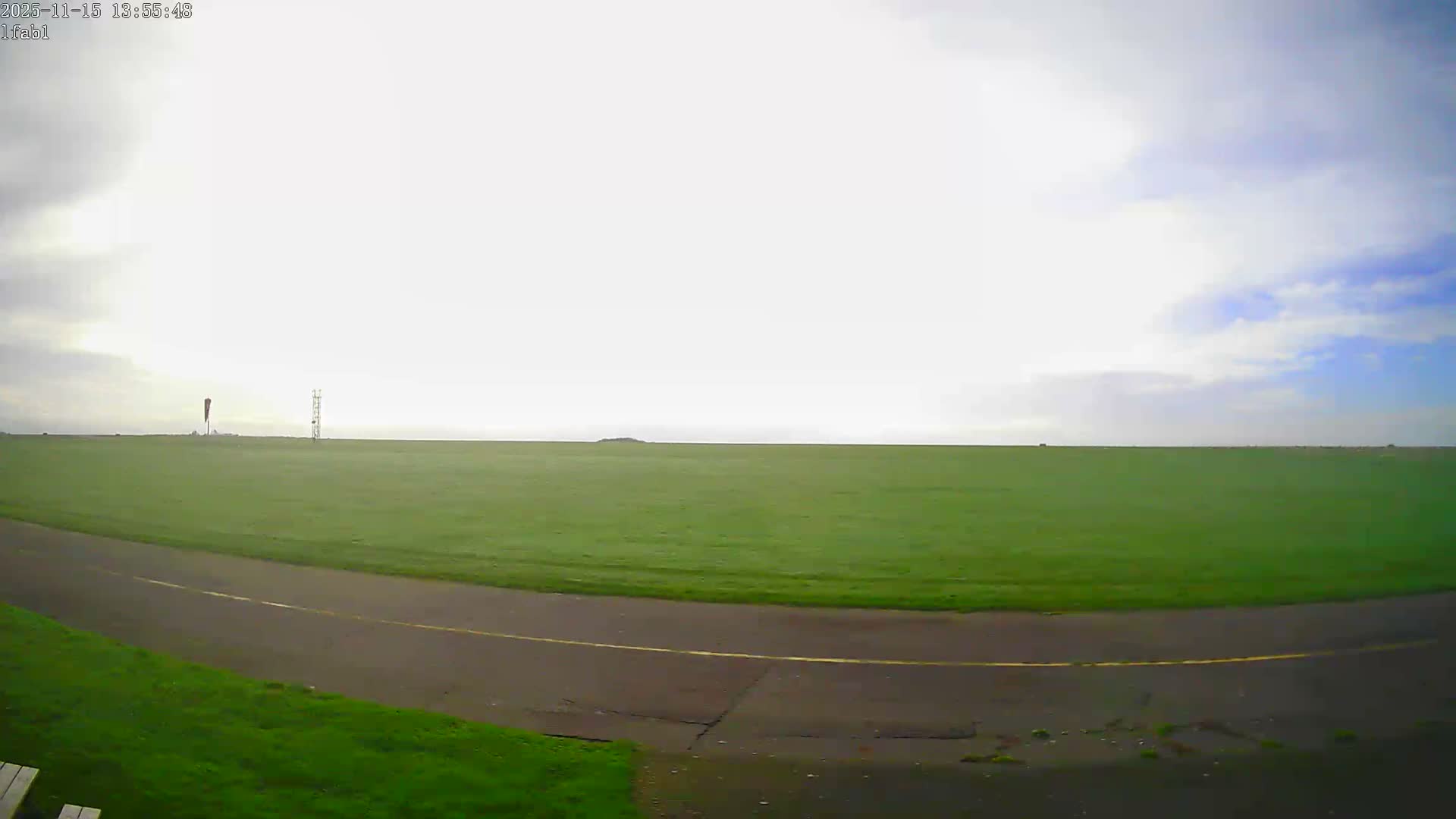 Dieppe Saint Aubin Airport Aérodrome Skyline Live Cam DPE/LFAB- Dieppe, Seine-Maritime, Normandie, France