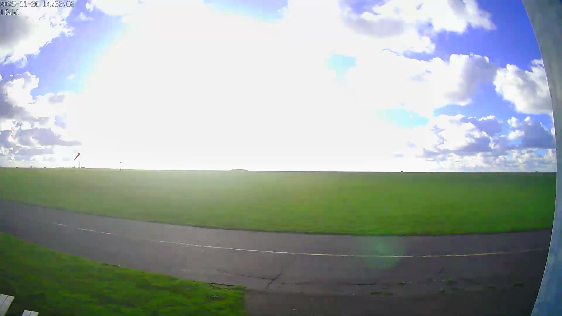 Dieppe Saint Aubin Airport Aérodrome Skyline Live Cam DPE/LFAB- Dieppe, Seine-Maritime, Normandie, France