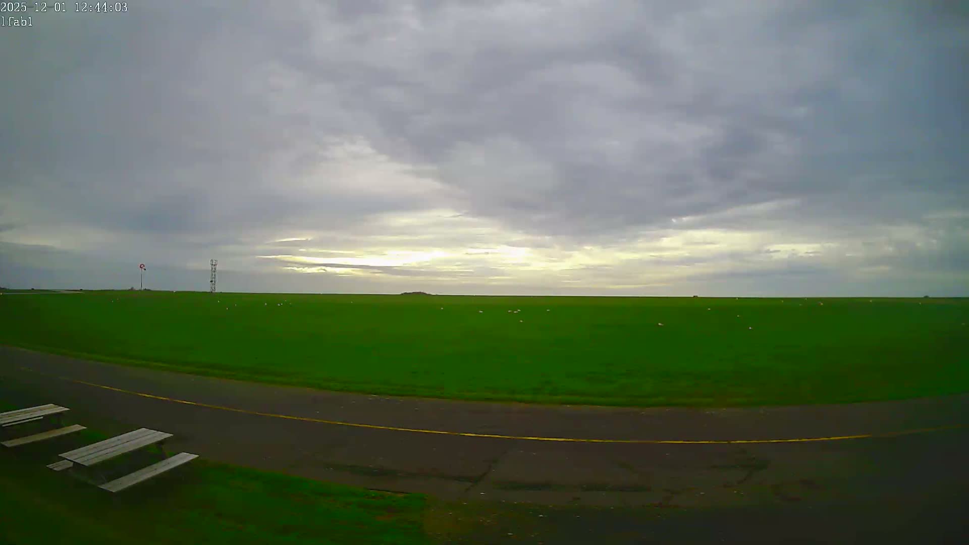 Dieppe Saint Aubin Airport Aérodrome Skyline Live Cam DPE/LFAB- Dieppe, Seine-Maritime, Normandie, France