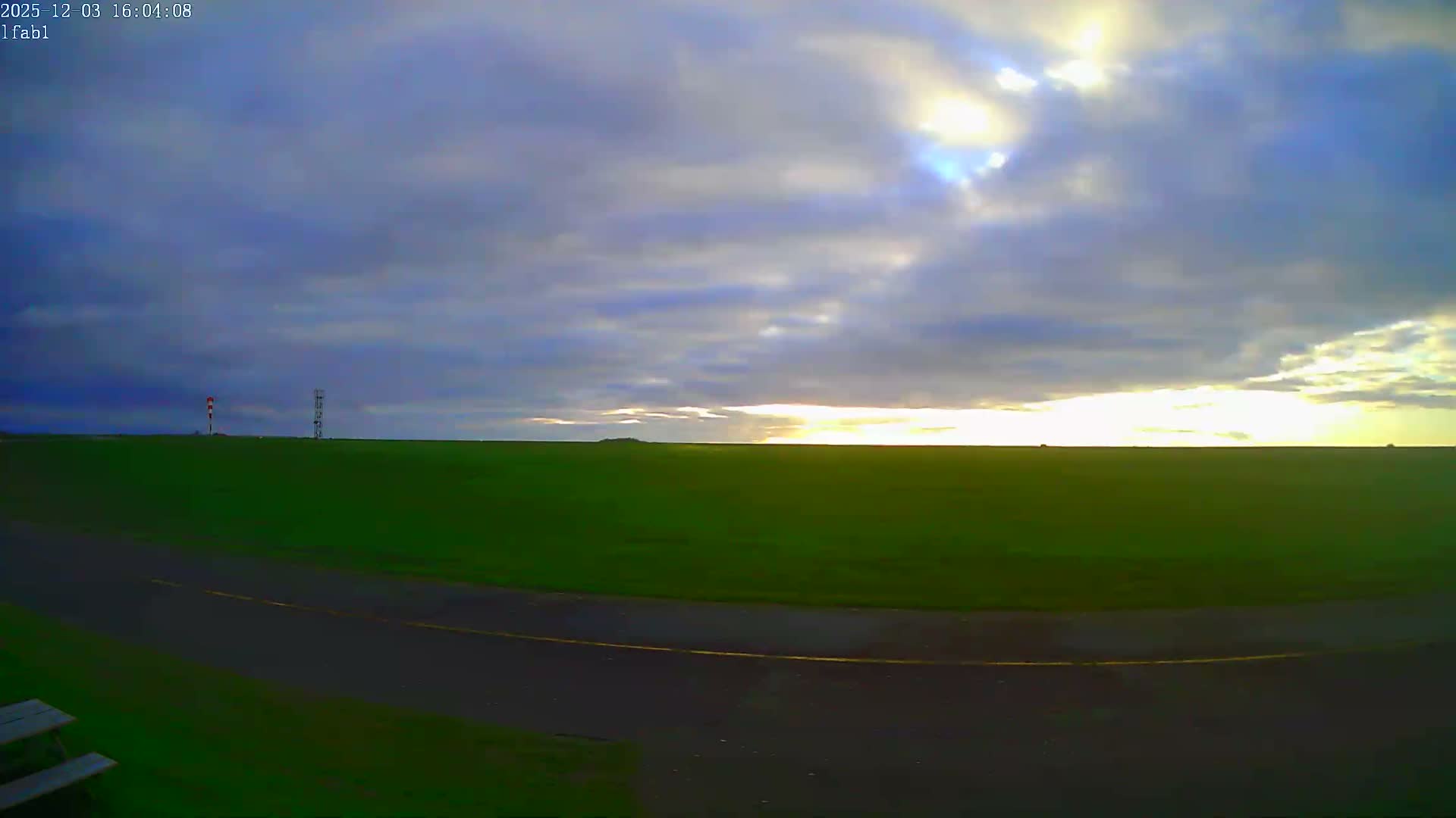 Dieppe Saint Aubin Airport Aérodrome Skyline Live Cam DPE/LFAB- Dieppe, Seine-Maritime, Normandie, France