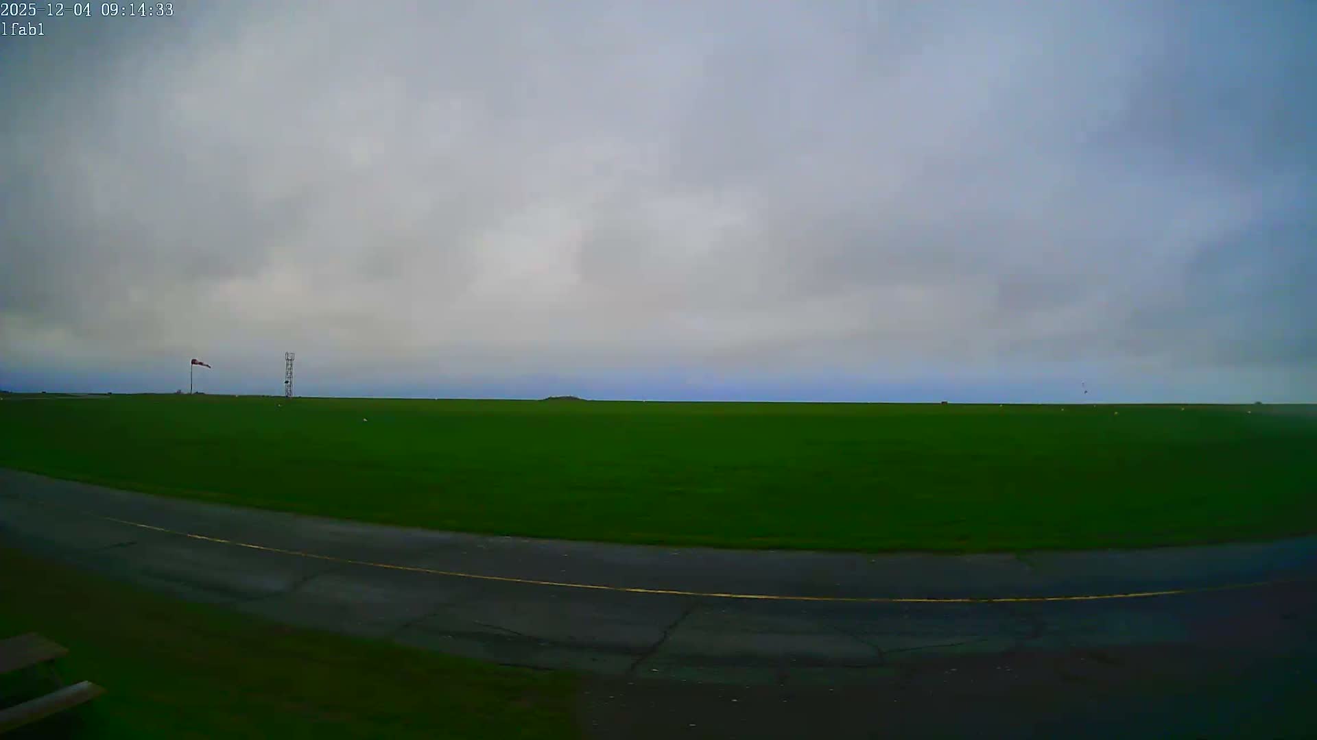 Dieppe Saint Aubin Airport Aérodrome Skyline Live Cam DPE/LFAB- Dieppe, Seine-Maritime, Normandie, France