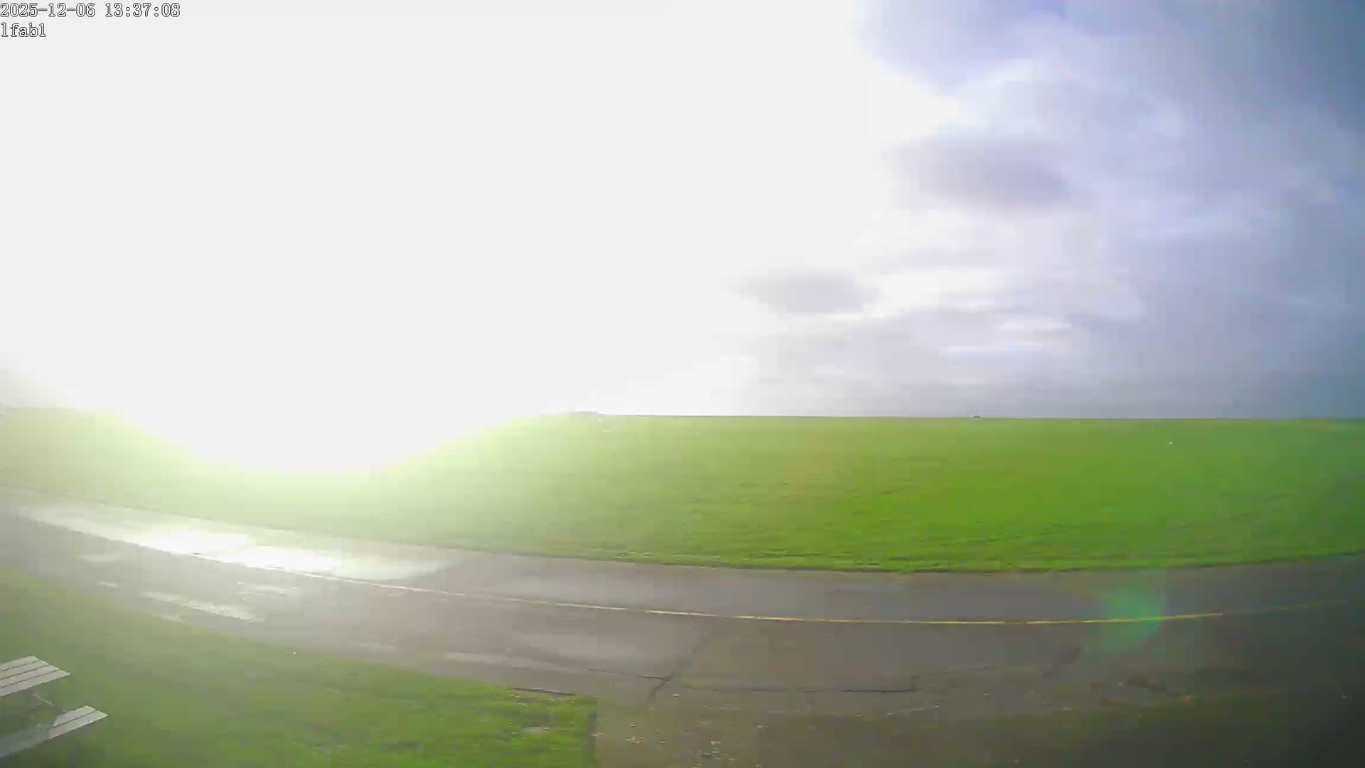 Dieppe Saint Aubin Airport Aérodrome Skyline Live Cam DPE/LFAB- Dieppe, Seine-Maritime, Normandie, France