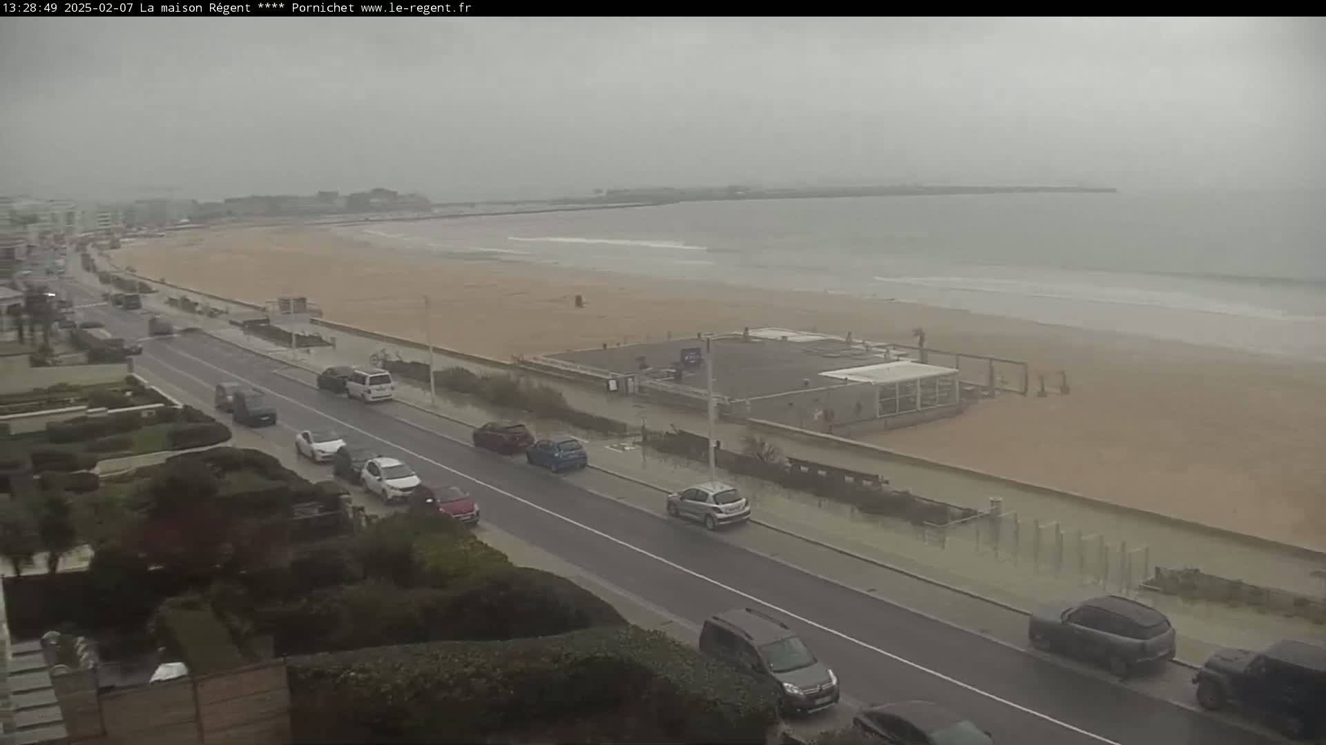 Pornichet, Plages des Libraires Beach PTZ Live Cam - Saint-Nazaire, Loire-Atlantique, Pays de la Loire, France