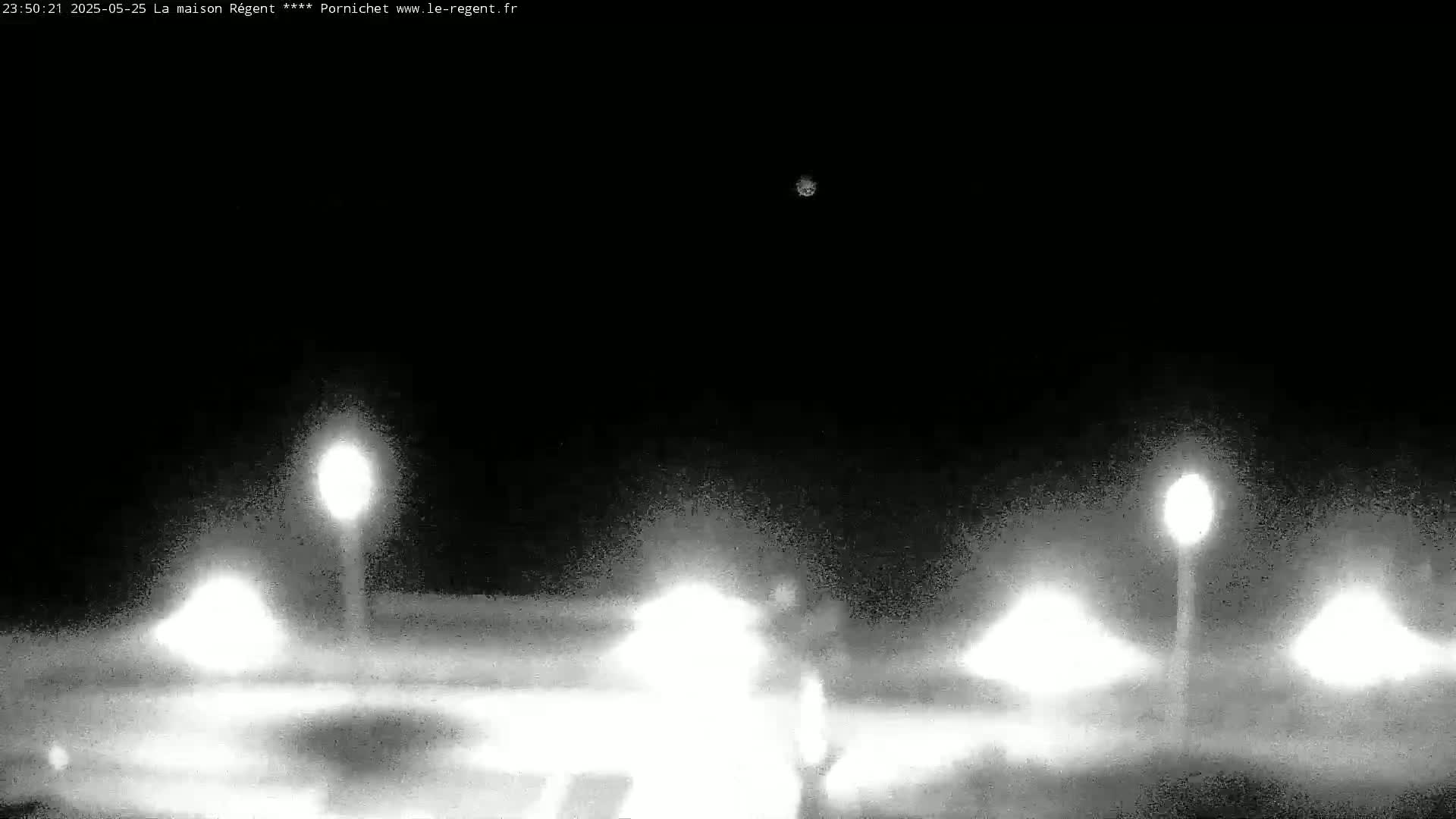 Pornichet, Plages des Libraires Beach PTZ Live Cam - Saint-Nazaire, Loire-Atlantique, Pays de la Loire, France