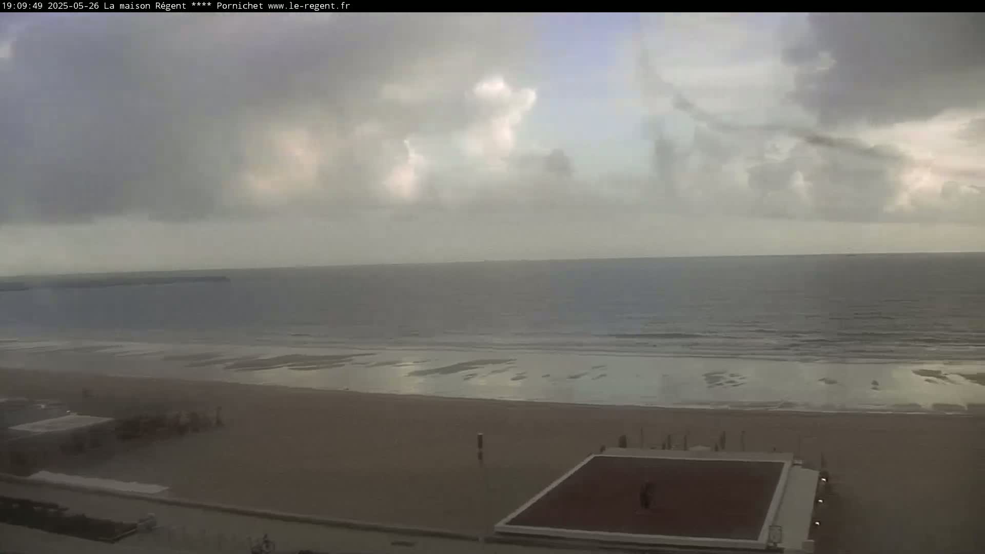 Pornichet, Plages des Libraires Beach PTZ Live Cam - Saint-Nazaire, Loire-Atlantique, Pays de la Loire, France