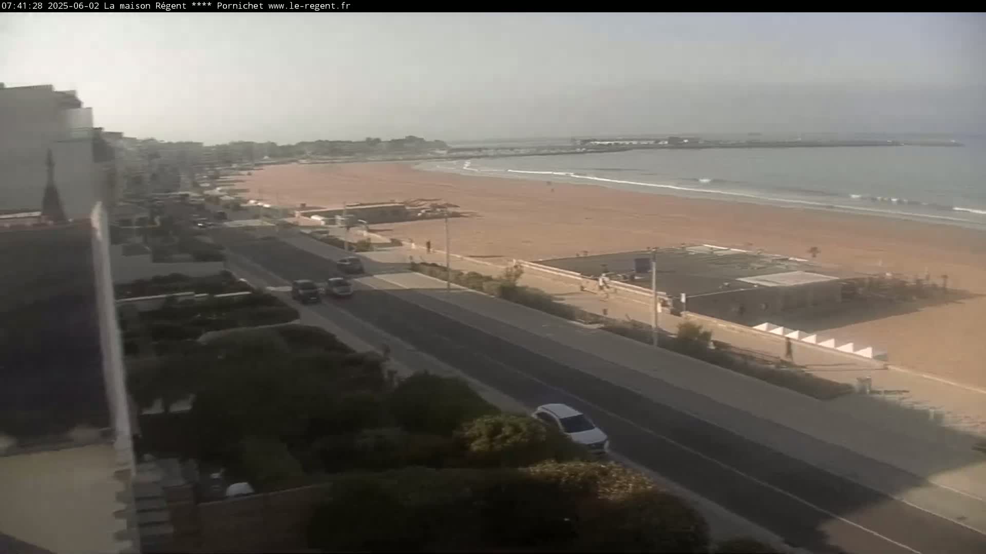 Pornichet, Plages des Libraires Beach PTZ Live Cam - Saint-Nazaire, Loire-Atlantique, Pays de la Loire, France