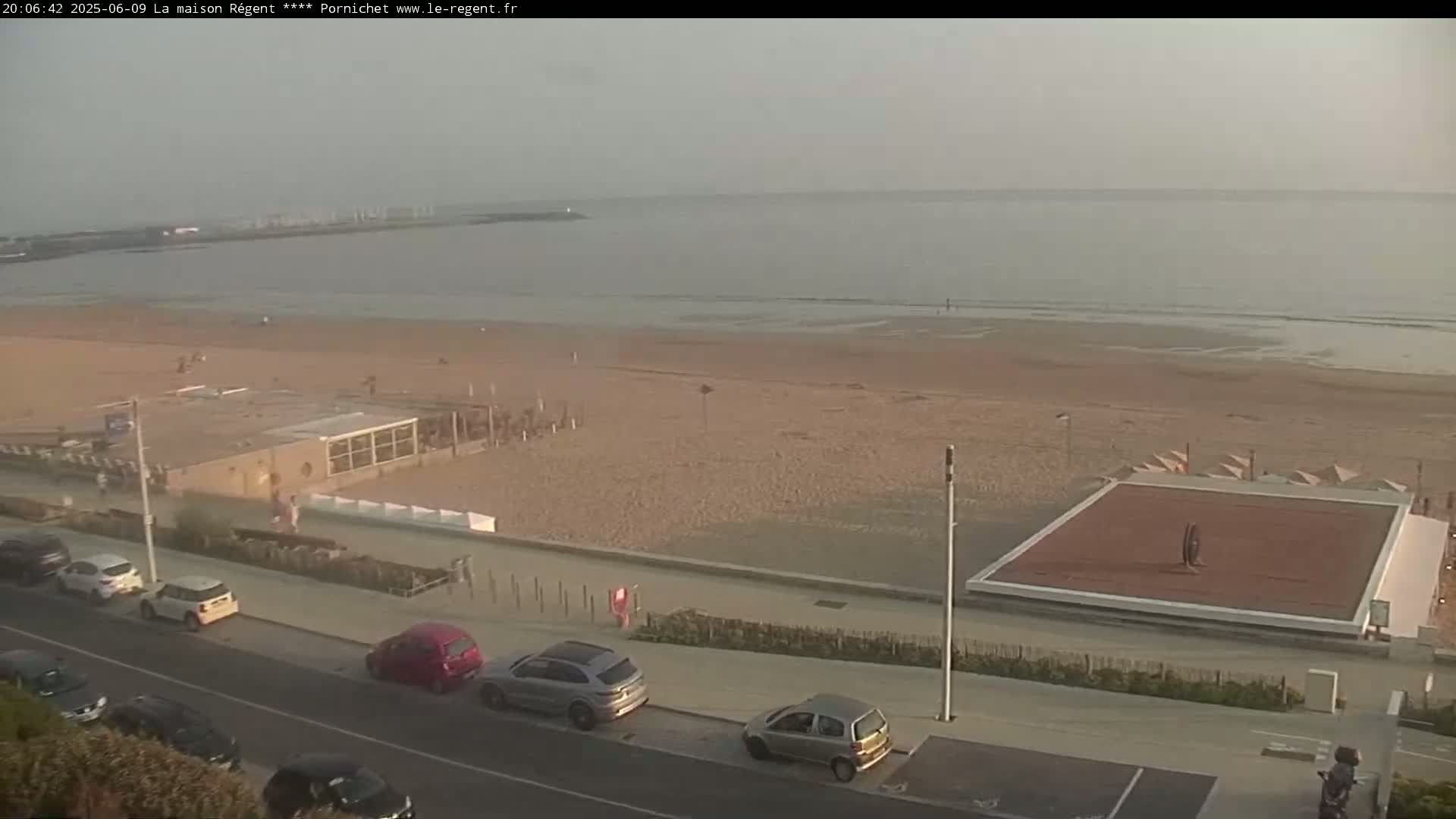 Pornichet, Plages des Libraires Beach PTZ Live Cam - Saint-Nazaire, Loire-Atlantique, Pays de la Loire, France