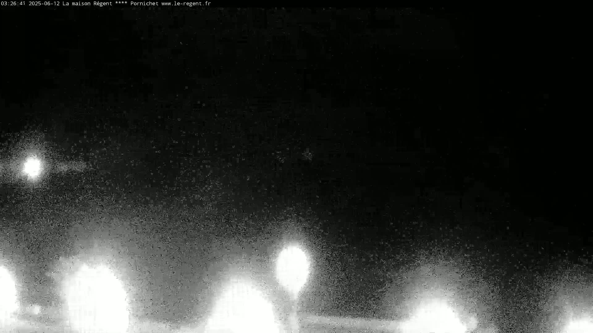 Pornichet, Plages des Libraires Beach PTZ Live Cam - Saint-Nazaire, Loire-Atlantique, Pays de la Loire, France