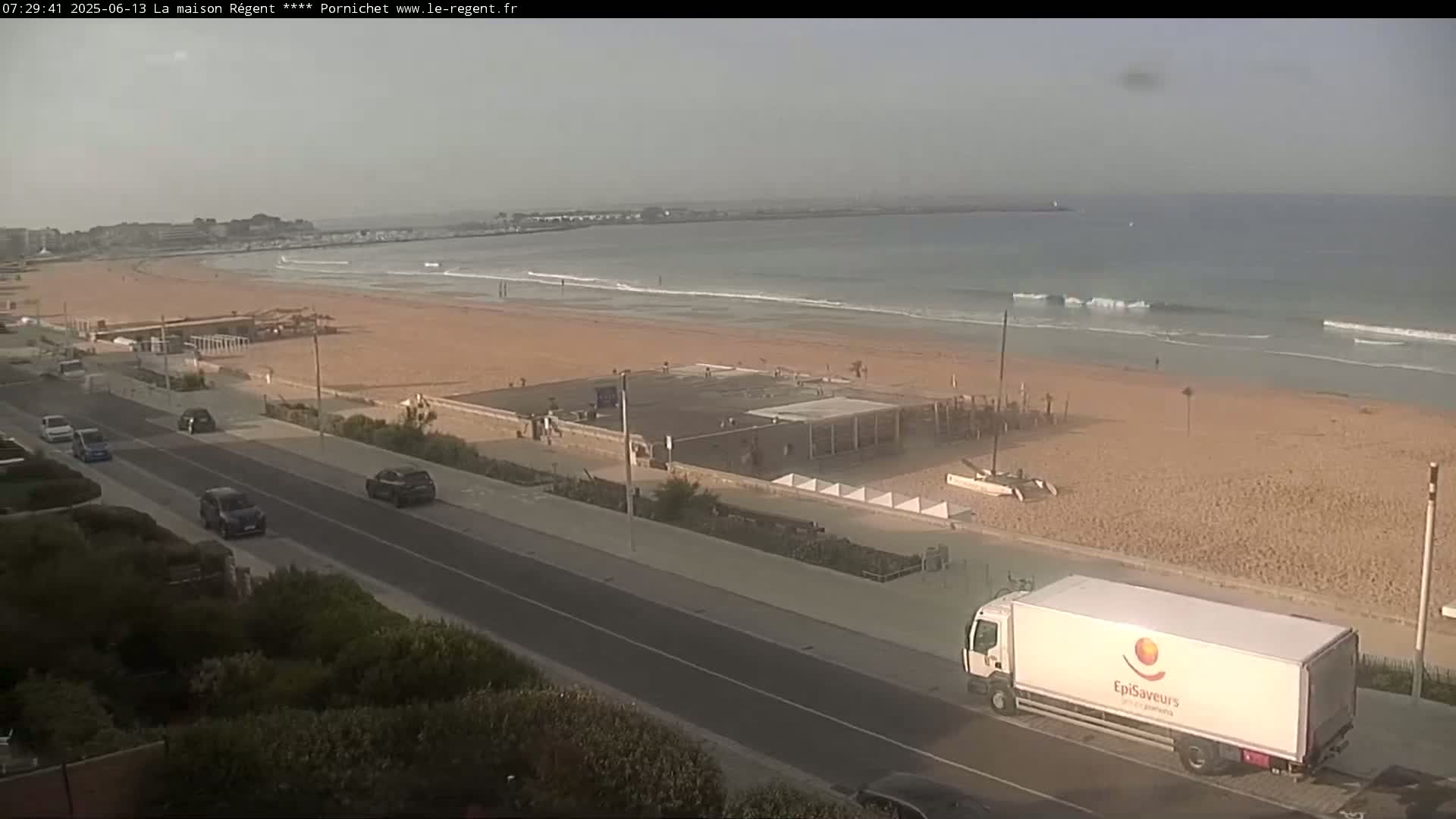 Pornichet, Plages des Libraires Beach PTZ Live Cam - Saint-Nazaire, Loire-Atlantique, Pays de la Loire, France