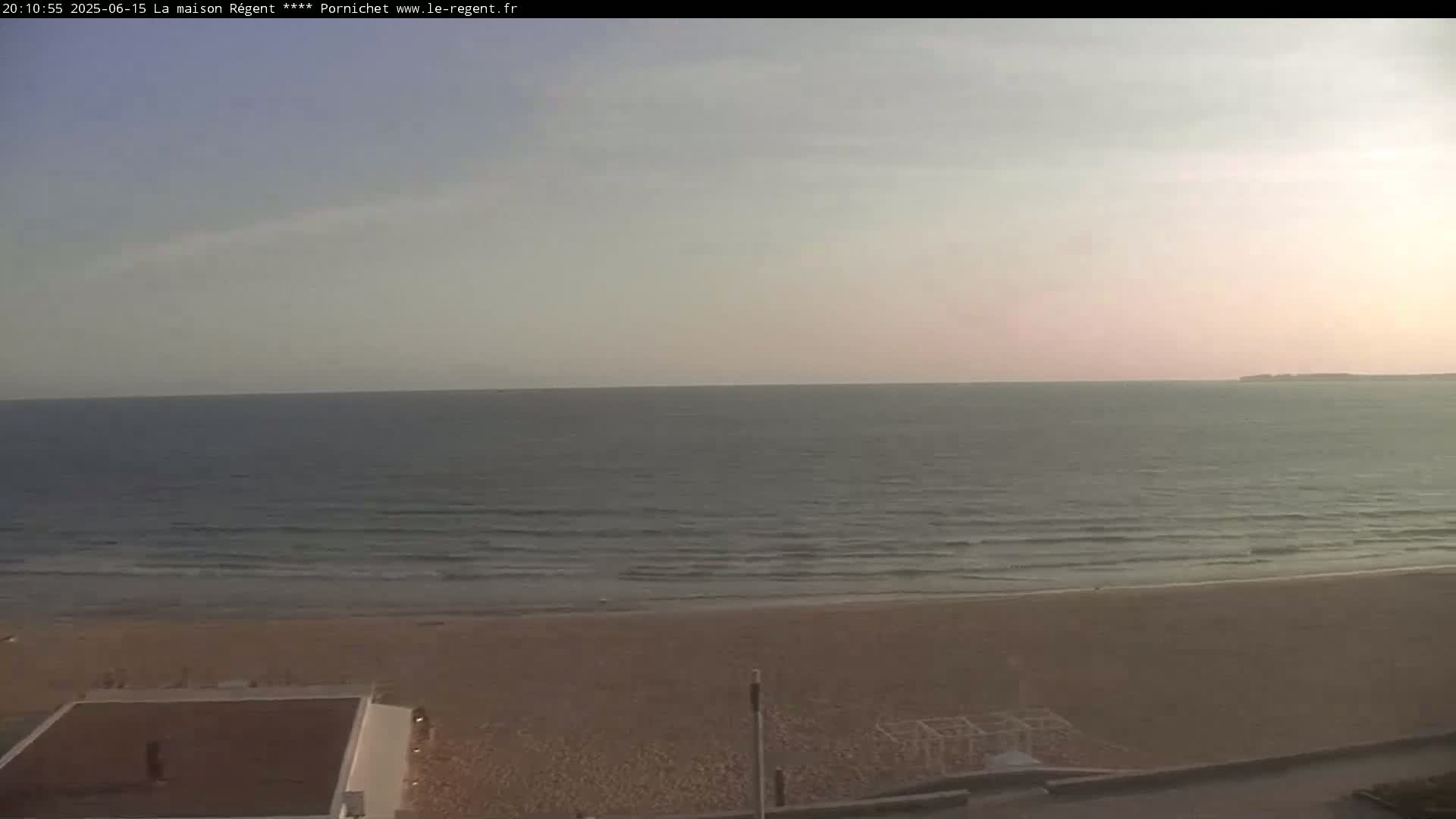 Pornichet, Plages des Libraires Beach PTZ Live Cam - Saint-Nazaire, Loire-Atlantique, Pays de la Loire, France