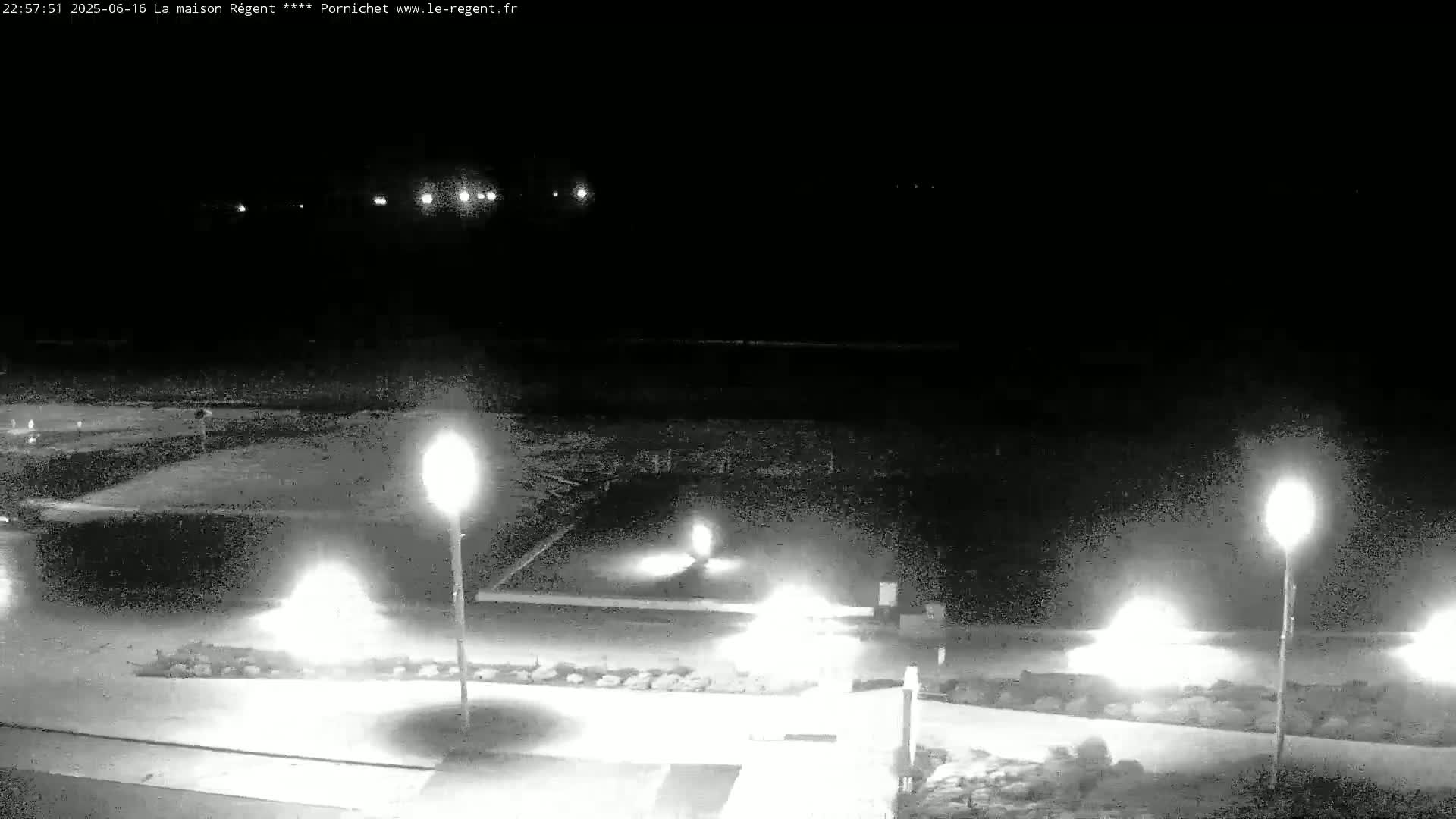 Pornichet, Plages des Libraires Beach PTZ Live Cam - Saint-Nazaire, Loire-Atlantique, Pays de la Loire, France