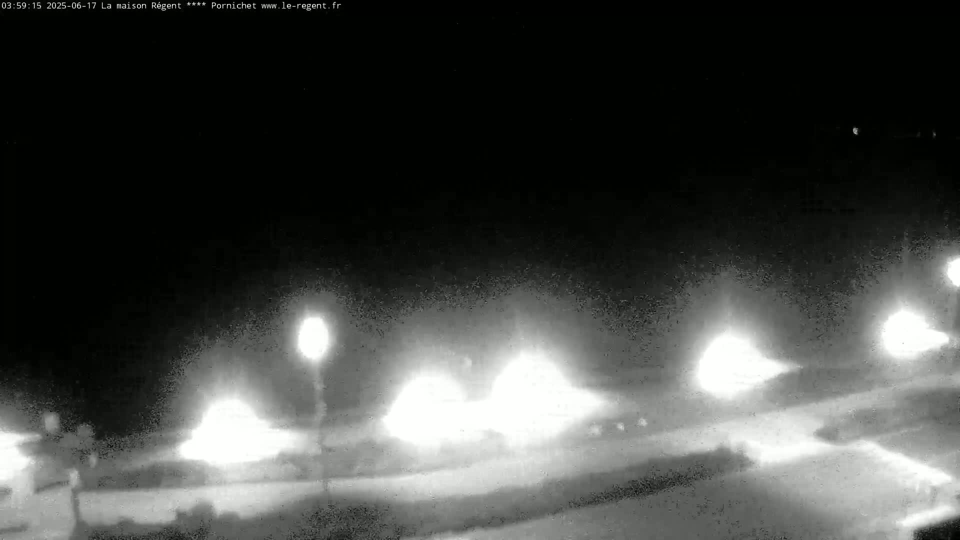 Pornichet, Plages des Libraires Beach PTZ Live Cam - Saint-Nazaire, Loire-Atlantique, Pays de la Loire, France