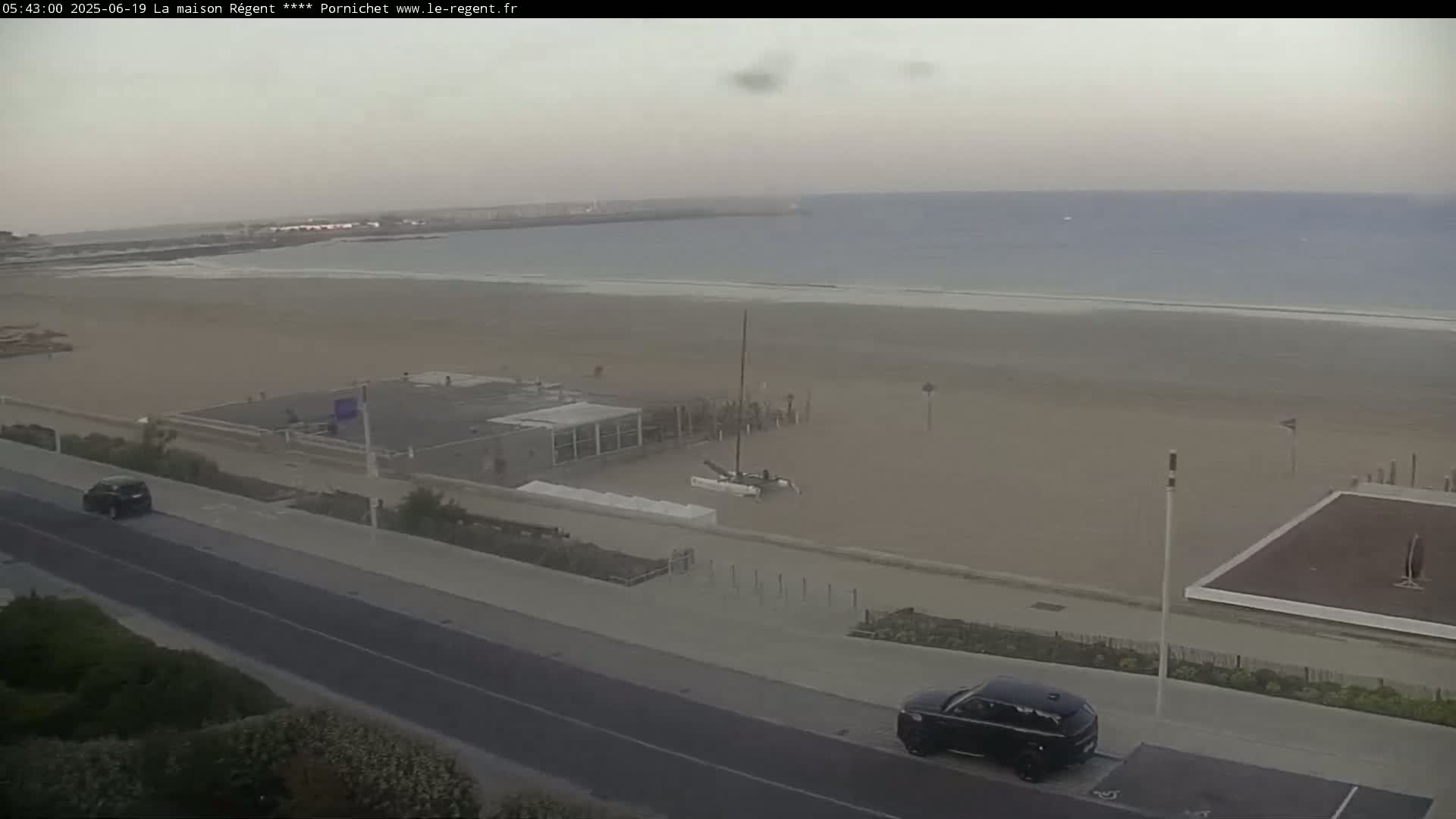 Pornichet, Plages des Libraires Beach PTZ Live Cam - Saint-Nazaire, Loire-Atlantique, Pays de la Loire, France