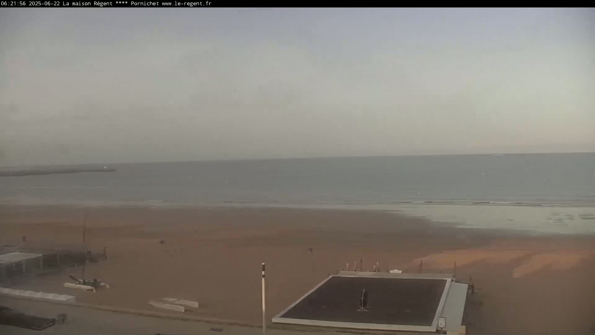 Pornichet, Plages des Libraires Beach PTZ Live Cam - Saint-Nazaire, Loire-Atlantique, Pays de la Loire, France