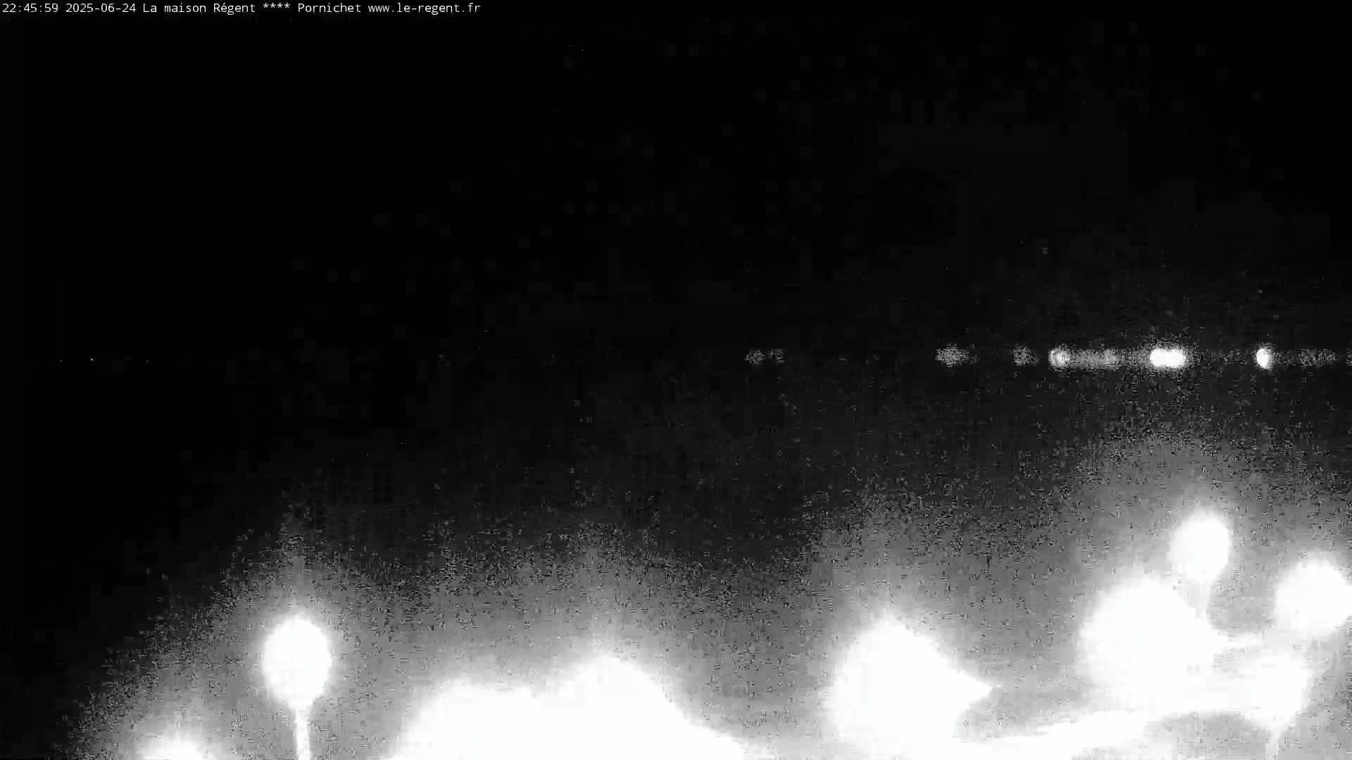 Pornichet, Plages des Libraires Beach PTZ Live Cam - Saint-Nazaire, Loire-Atlantique, Pays de la Loire, France