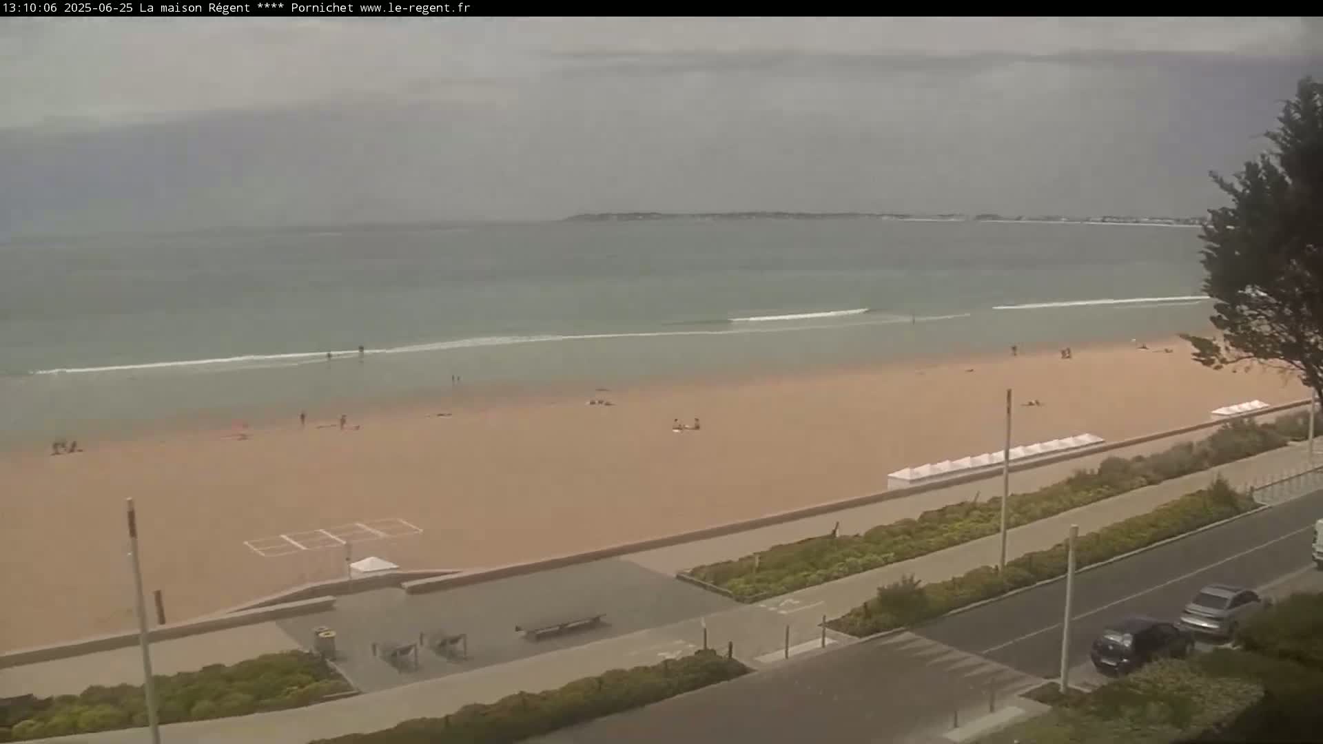 Pornichet, Plages des Libraires Beach PTZ Live Cam - Saint-Nazaire, Loire-Atlantique, Pays de la Loire, France
