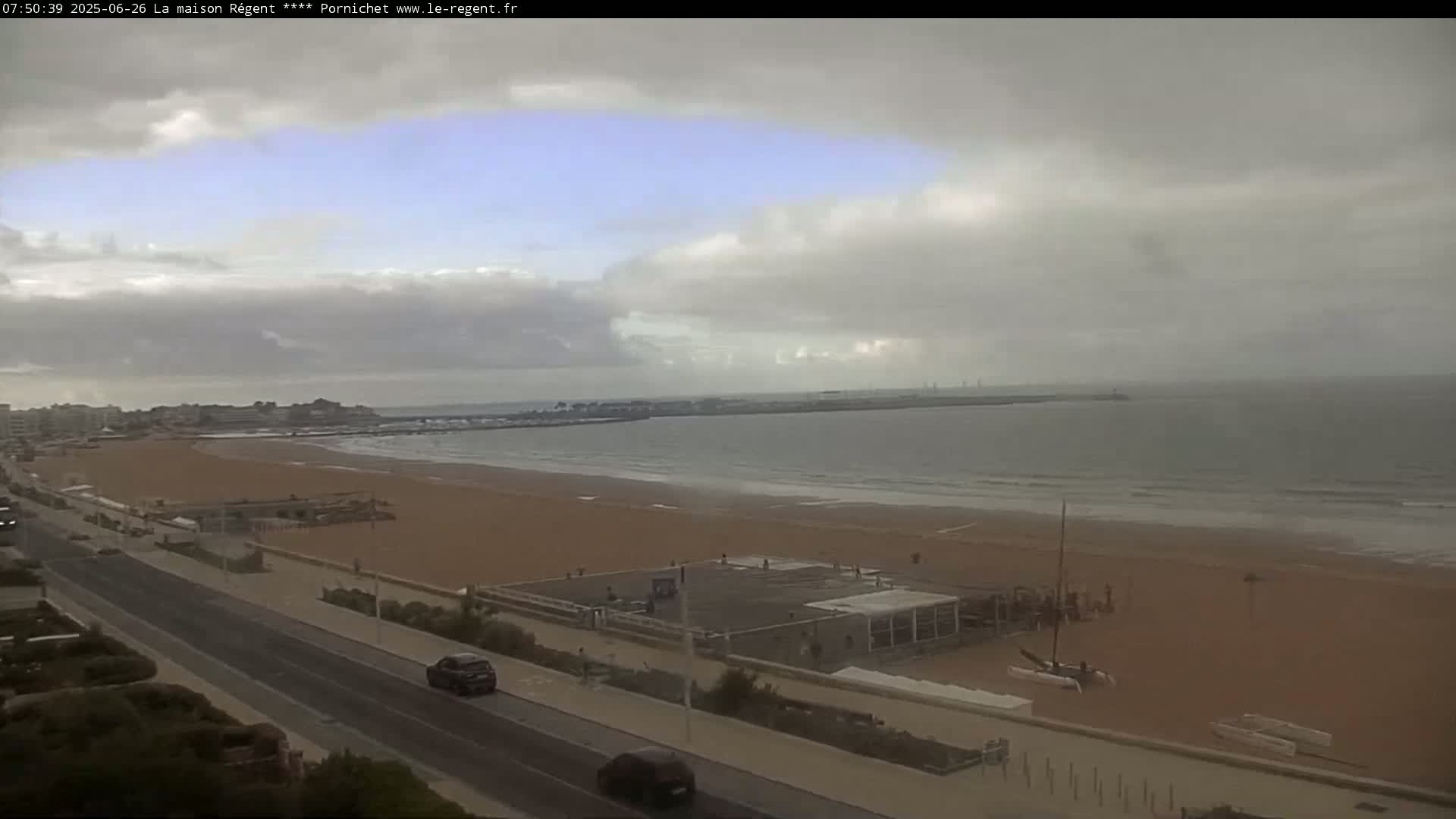 Pornichet, Plages des Libraires Beach PTZ Live Cam - Saint-Nazaire, Loire-Atlantique, Pays de la Loire, France
