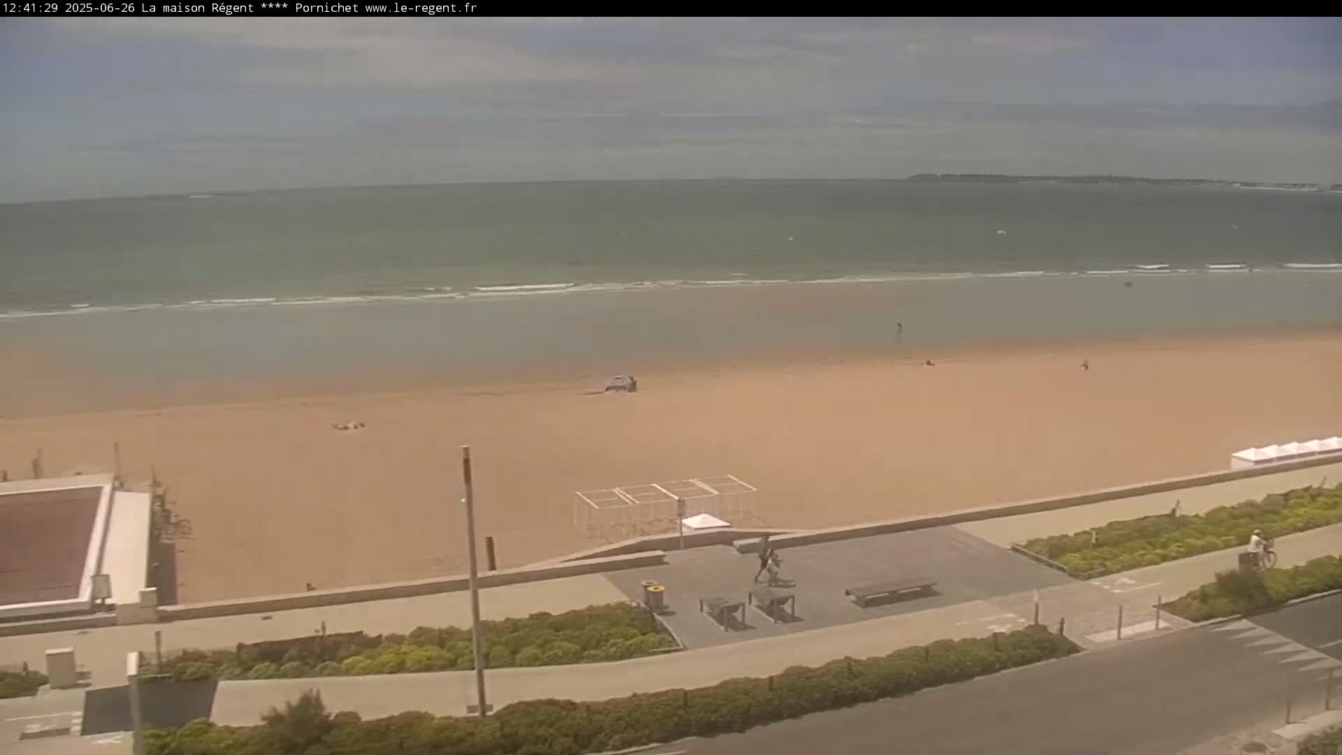 Pornichet, Plages des Libraires Beach PTZ Live Cam - Saint-Nazaire, Loire-Atlantique, Pays de la Loire, France