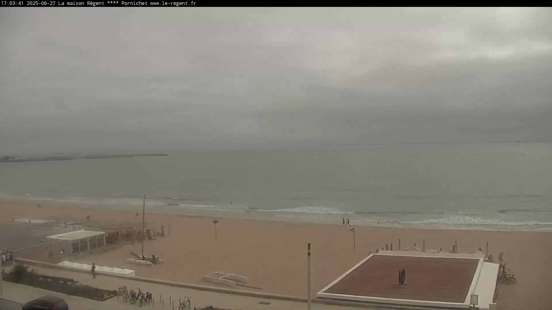 Pornichet, Plages des Libraires Beach PTZ Live Cam - Saint-Nazaire, Loire-Atlantique, Pays de la Loire, France