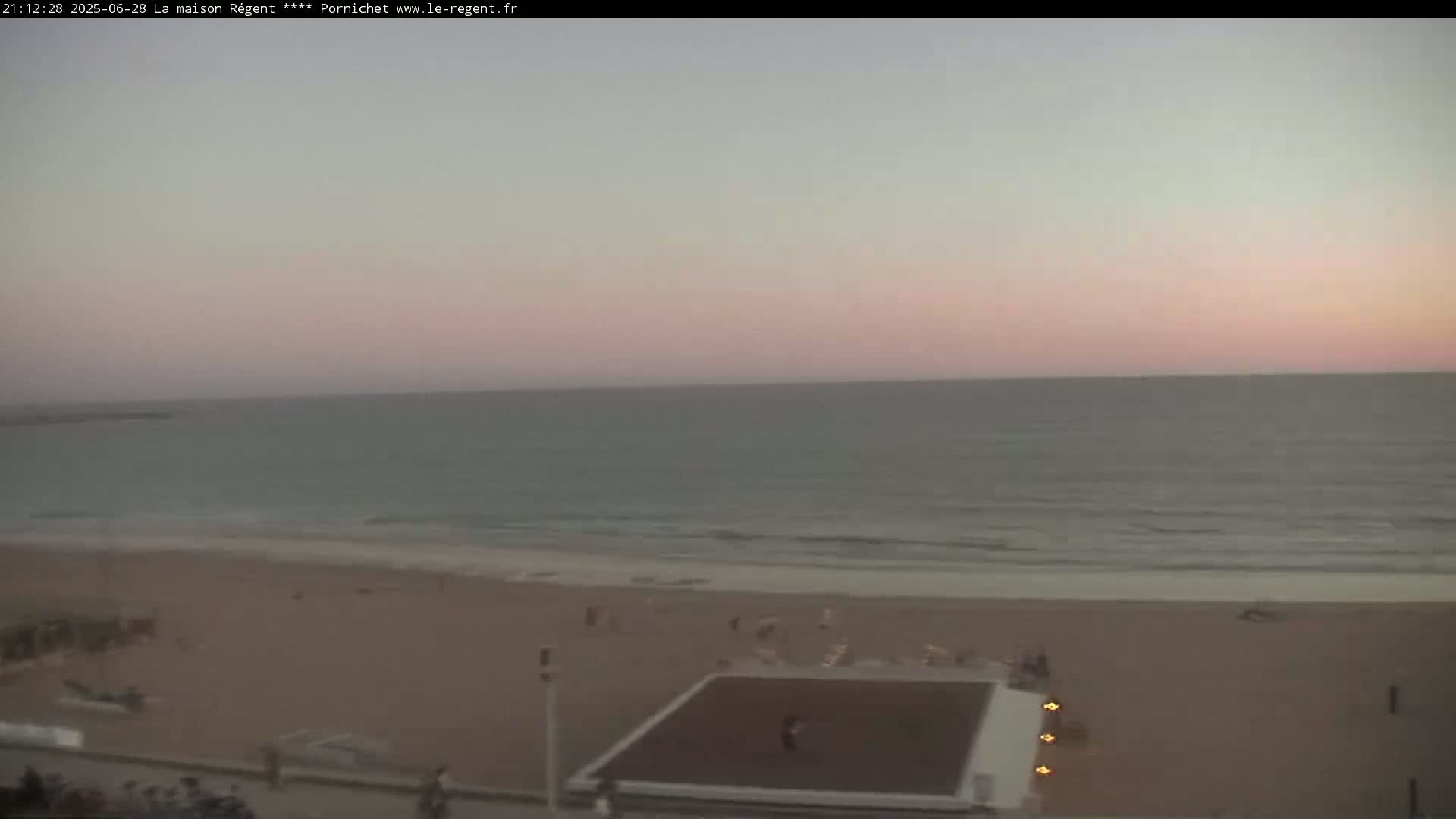 Pornichet, Plages des Libraires Beach PTZ Live Cam - Saint-Nazaire, Loire-Atlantique, Pays de la Loire, France