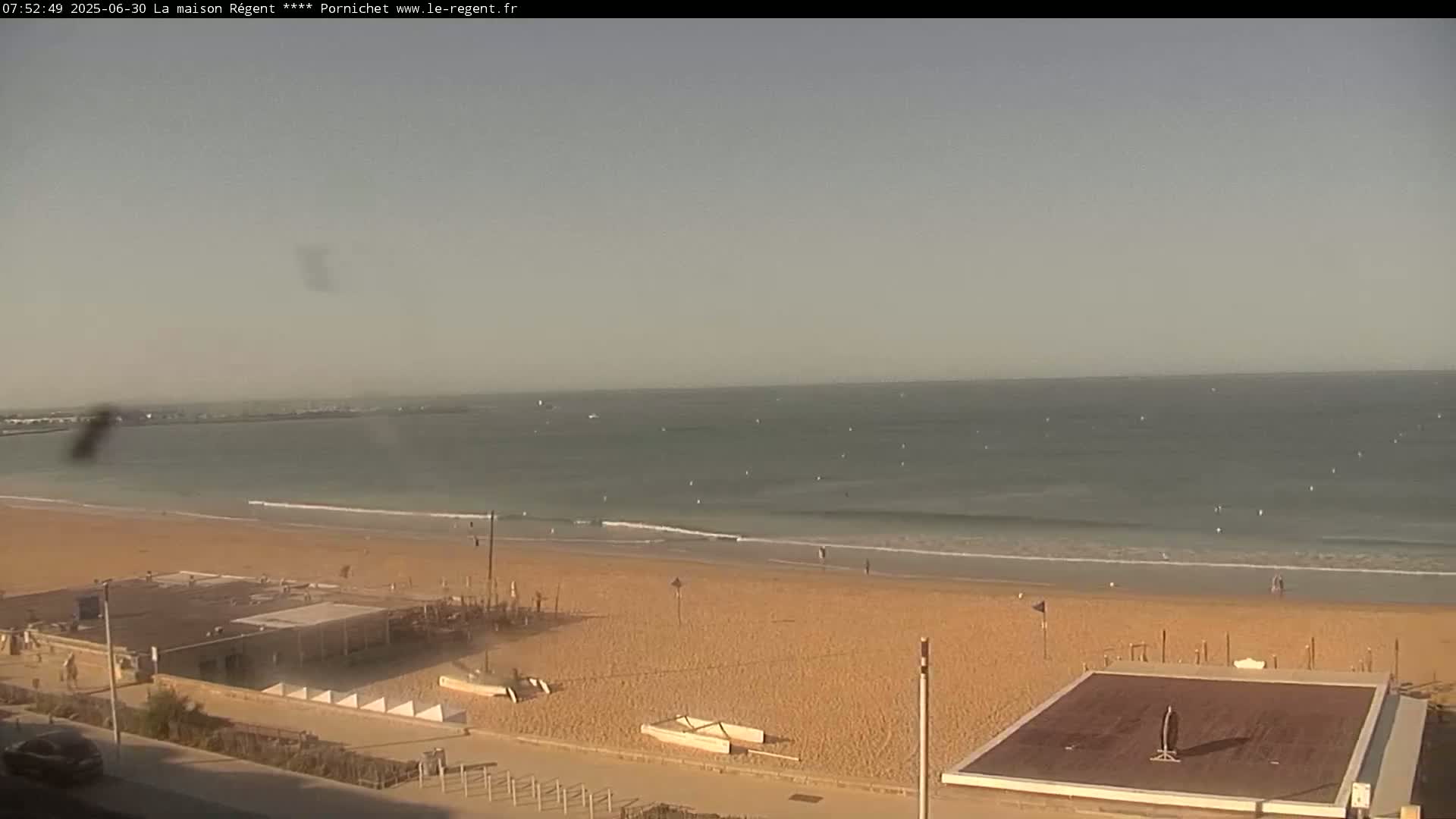 Pornichet, Plages des Libraires Beach PTZ Live Cam - Saint-Nazaire, Loire-Atlantique, Pays de la Loire, France