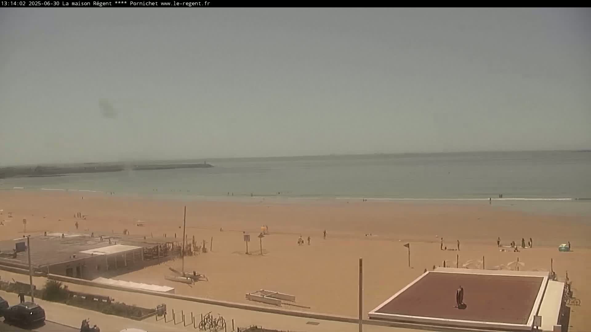 Pornichet, Plages des Libraires Beach PTZ Live Cam - Saint-Nazaire, Loire-Atlantique, Pays de la Loire, France