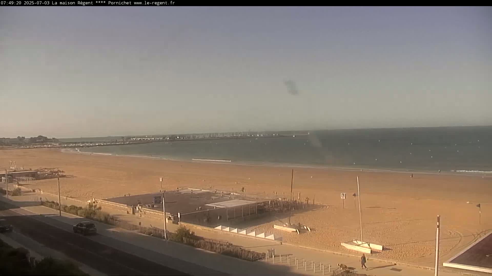 Pornichet, Plages des Libraires Beach PTZ Live Cam - Saint-Nazaire, Loire-Atlantique, Pays de la Loire, France