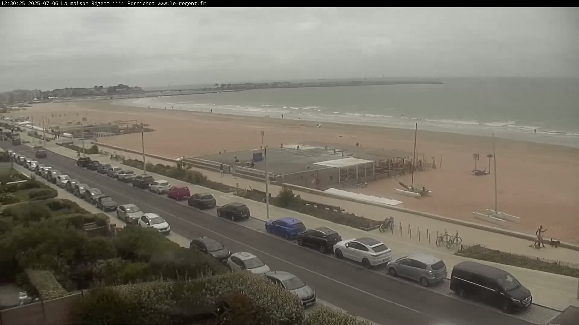 Pornichet, Plages des Libraires Beach PTZ Live Cam - Saint-Nazaire, Loire-Atlantique, Pays de la Loire, France