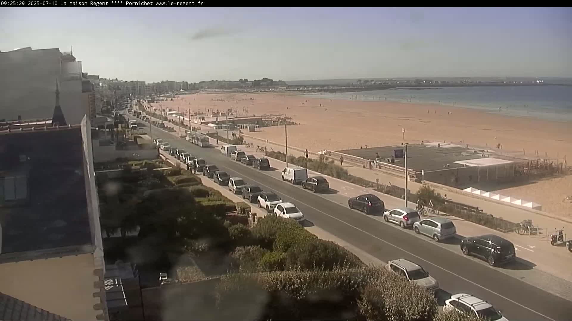 Pornichet, Plages des Libraires Beach PTZ Live Cam - Saint-Nazaire, Loire-Atlantique, Pays de la Loire, France