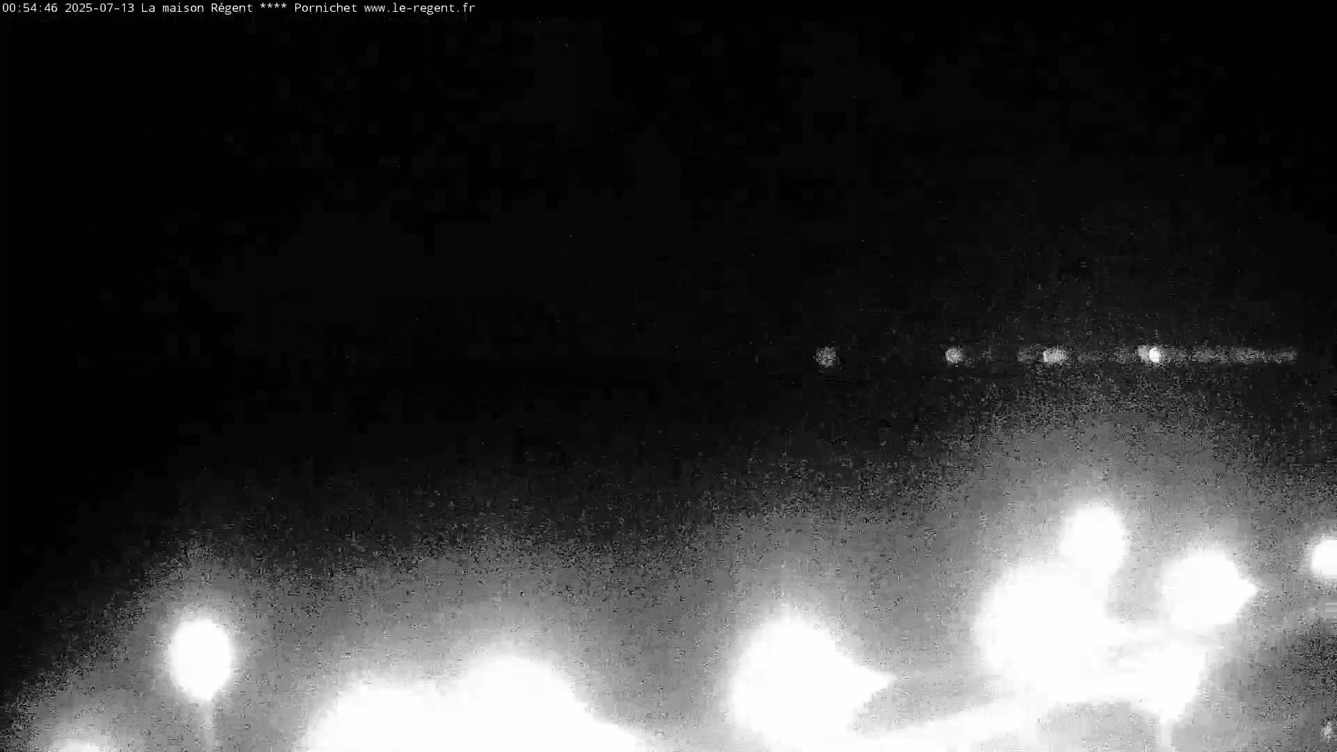 Pornichet, Plages des Libraires Beach PTZ Live Cam - Saint-Nazaire, Loire-Atlantique, Pays de la Loire, France