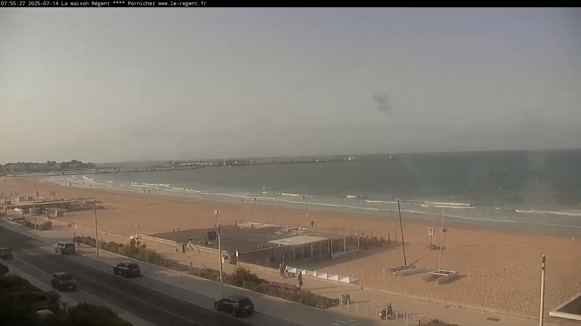 Pornichet, Plages des Libraires Beach PTZ Live Cam - Saint-Nazaire, Loire-Atlantique, Pays de la Loire, France