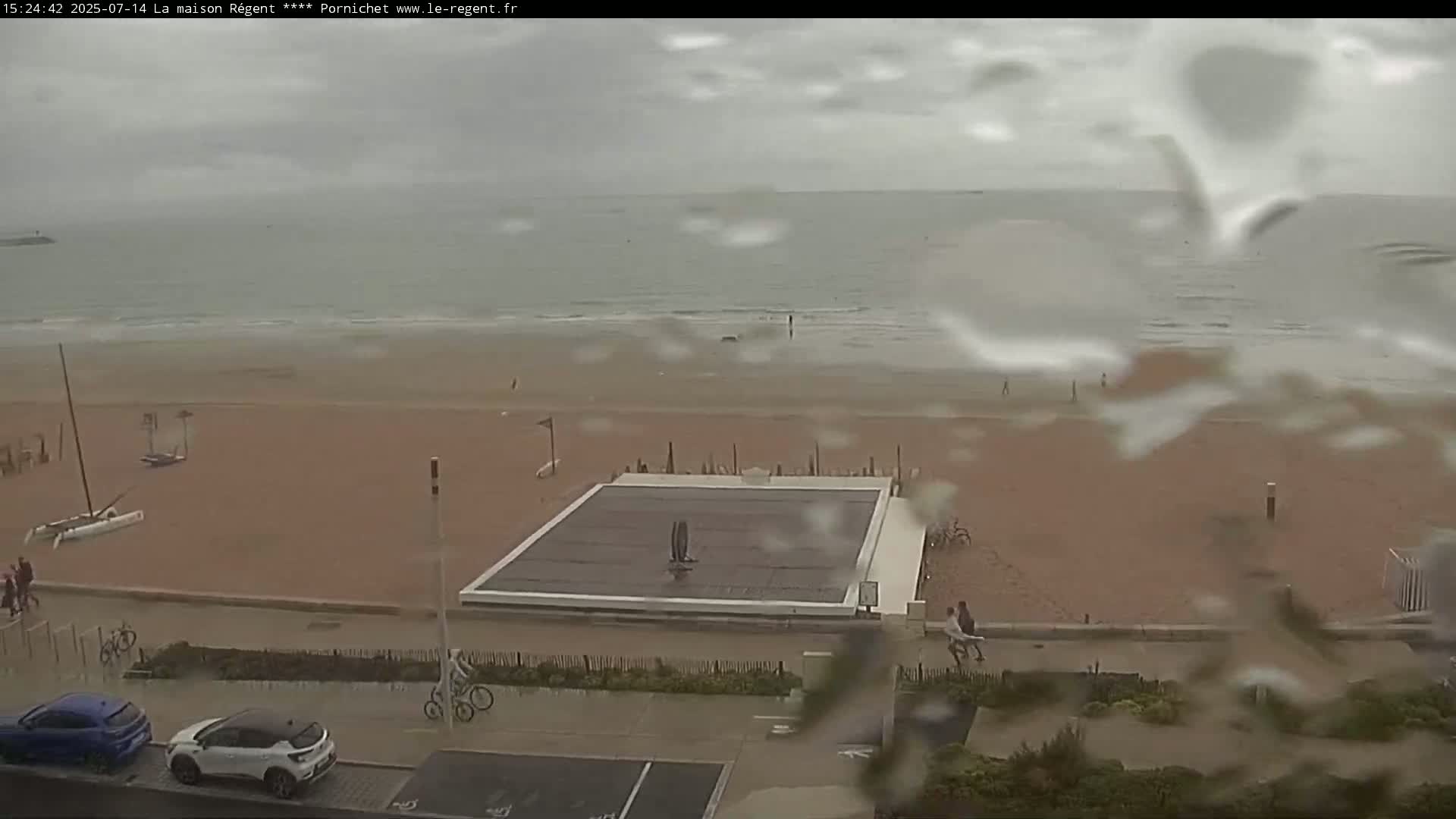 Pornichet, Plages des Libraires Beach PTZ Live Cam - Saint-Nazaire, Loire-Atlantique, Pays de la Loire, France