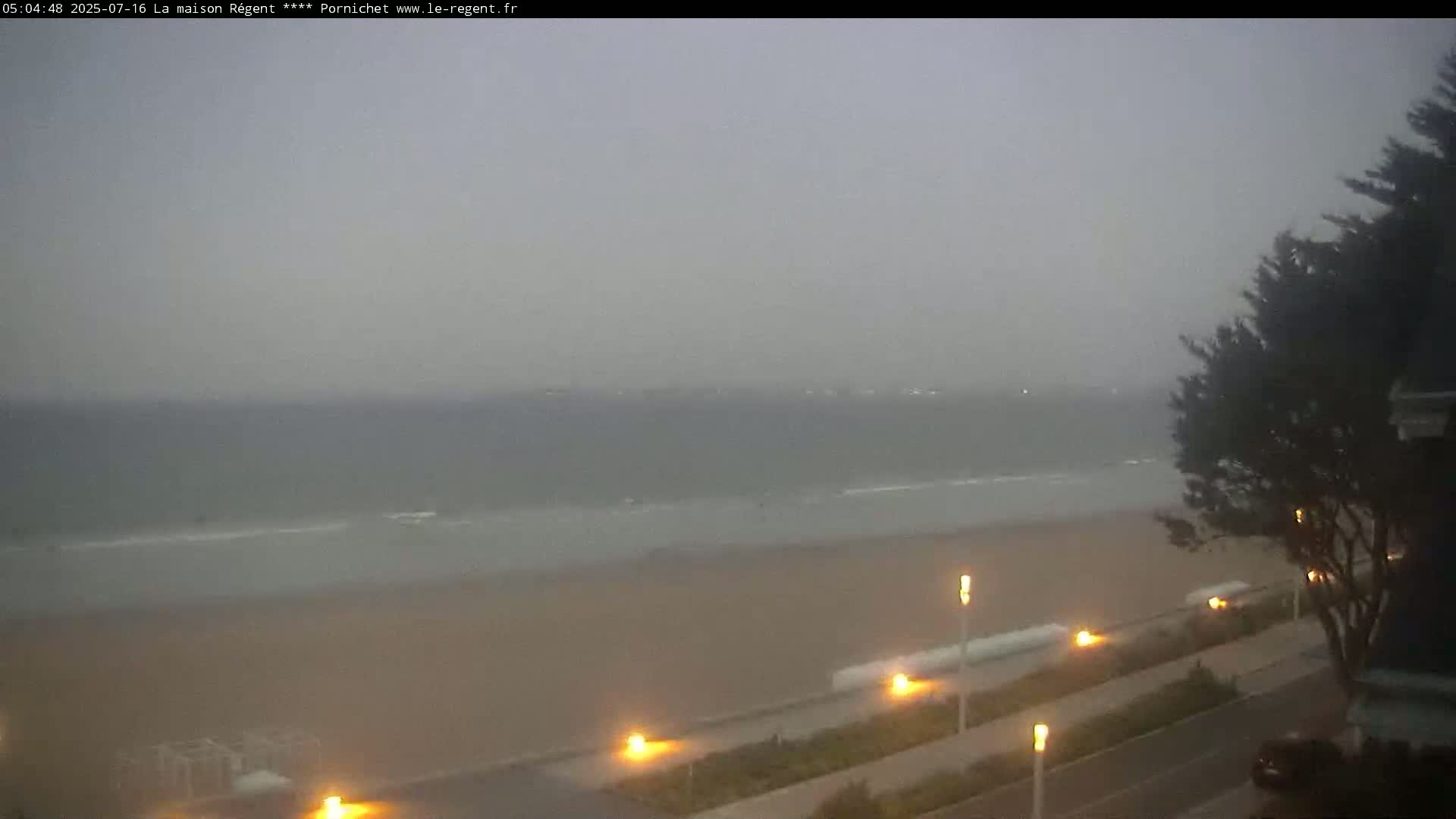 Pornichet, Plages des Libraires Beach PTZ Live Cam - Saint-Nazaire, Loire-Atlantique, Pays de la Loire, France