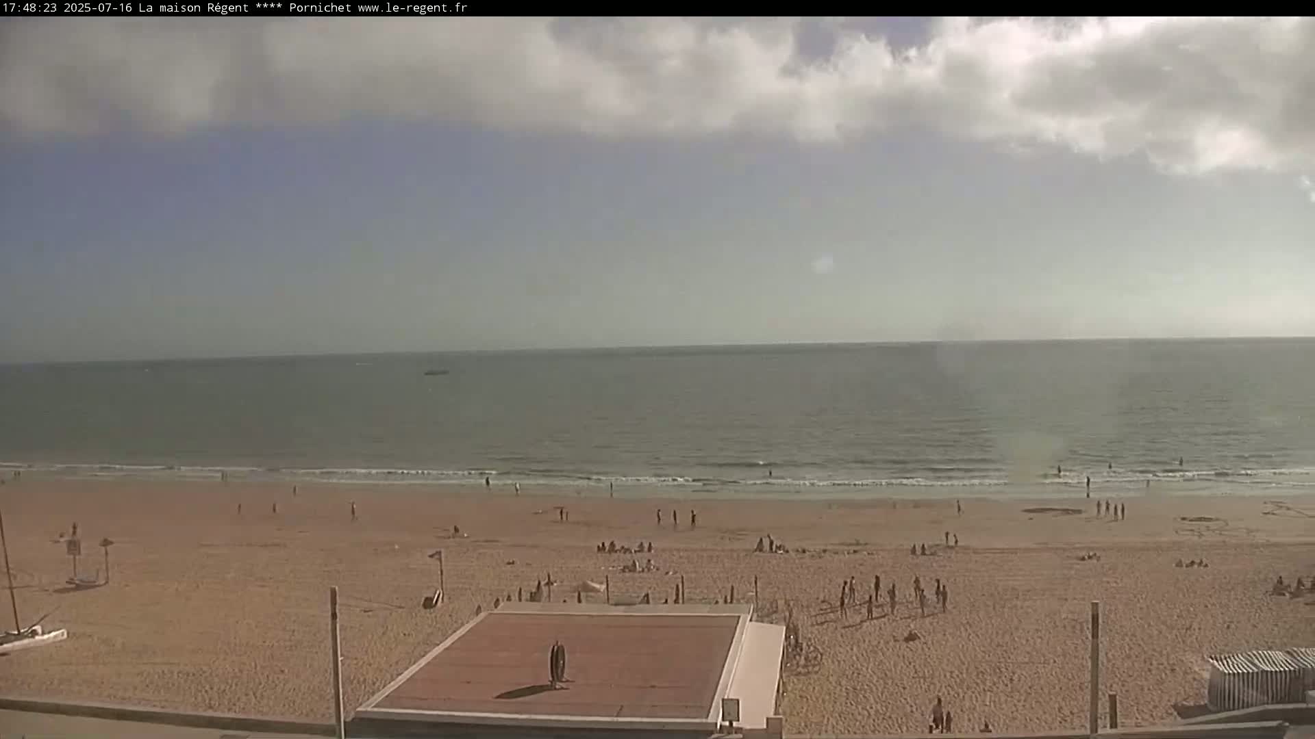 Pornichet, Plages des Libraires Beach PTZ Live Cam - Saint-Nazaire, Loire-Atlantique, Pays de la Loire, France