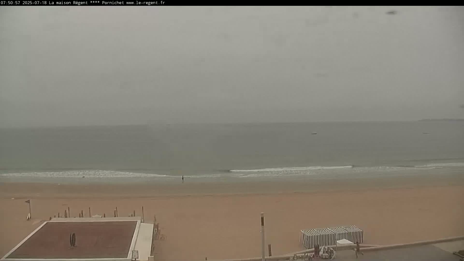 Pornichet, Plages des Libraires Beach PTZ Live Cam - Saint-Nazaire, Loire-Atlantique, Pays de la Loire, France