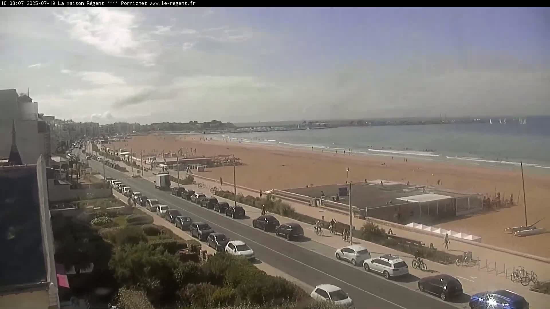 Pornichet, Plages des Libraires Beach PTZ Live Cam - Saint-Nazaire, Loire-Atlantique, Pays de la Loire, France