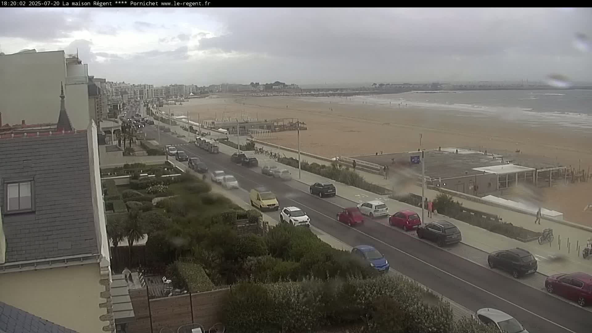 Pornichet, Plages des Libraires Beach PTZ Live Cam - Saint-Nazaire, Loire-Atlantique, Pays de la Loire, France