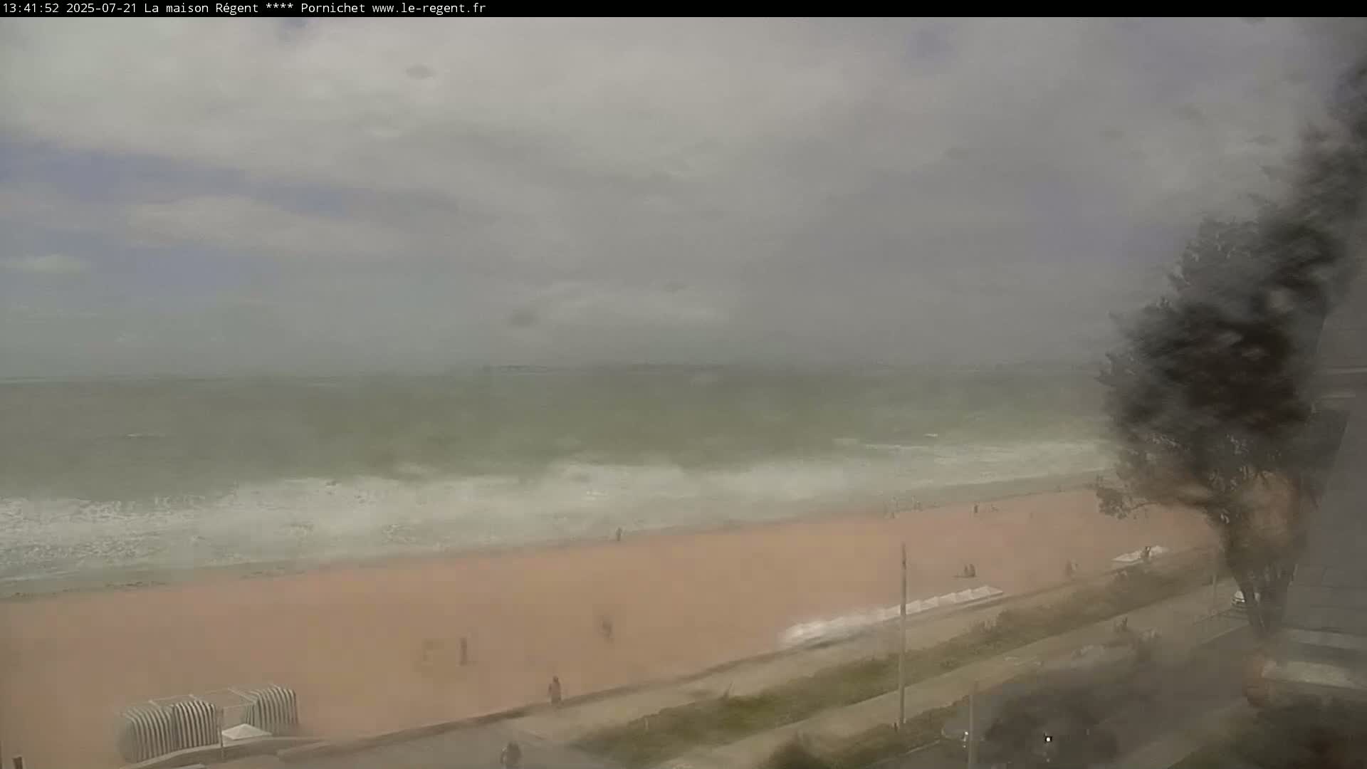 Pornichet, Plages des Libraires Beach PTZ Live Cam - Saint-Nazaire, Loire-Atlantique, Pays de la Loire, France