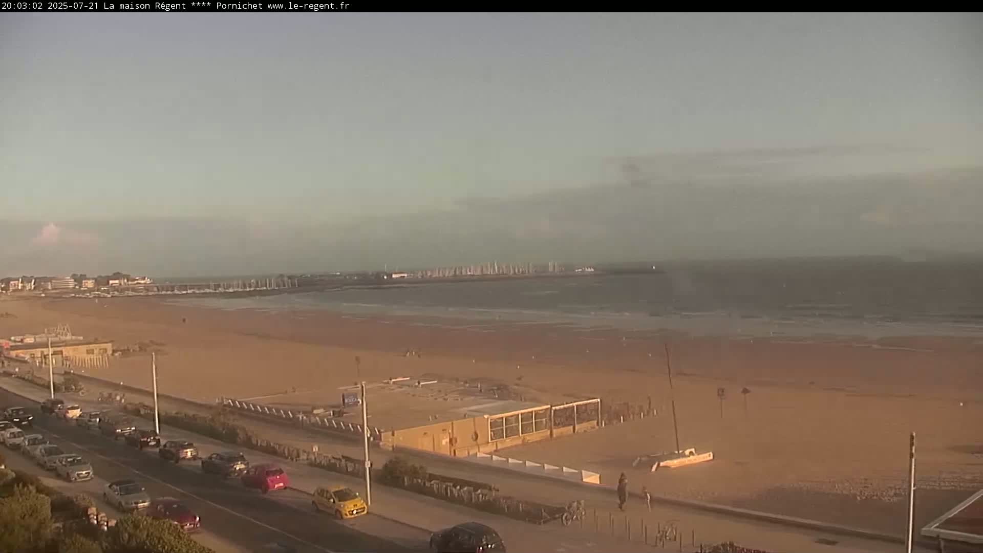 Pornichet, Plages des Libraires Beach PTZ Live Cam - Saint-Nazaire, Loire-Atlantique, Pays de la Loire, France