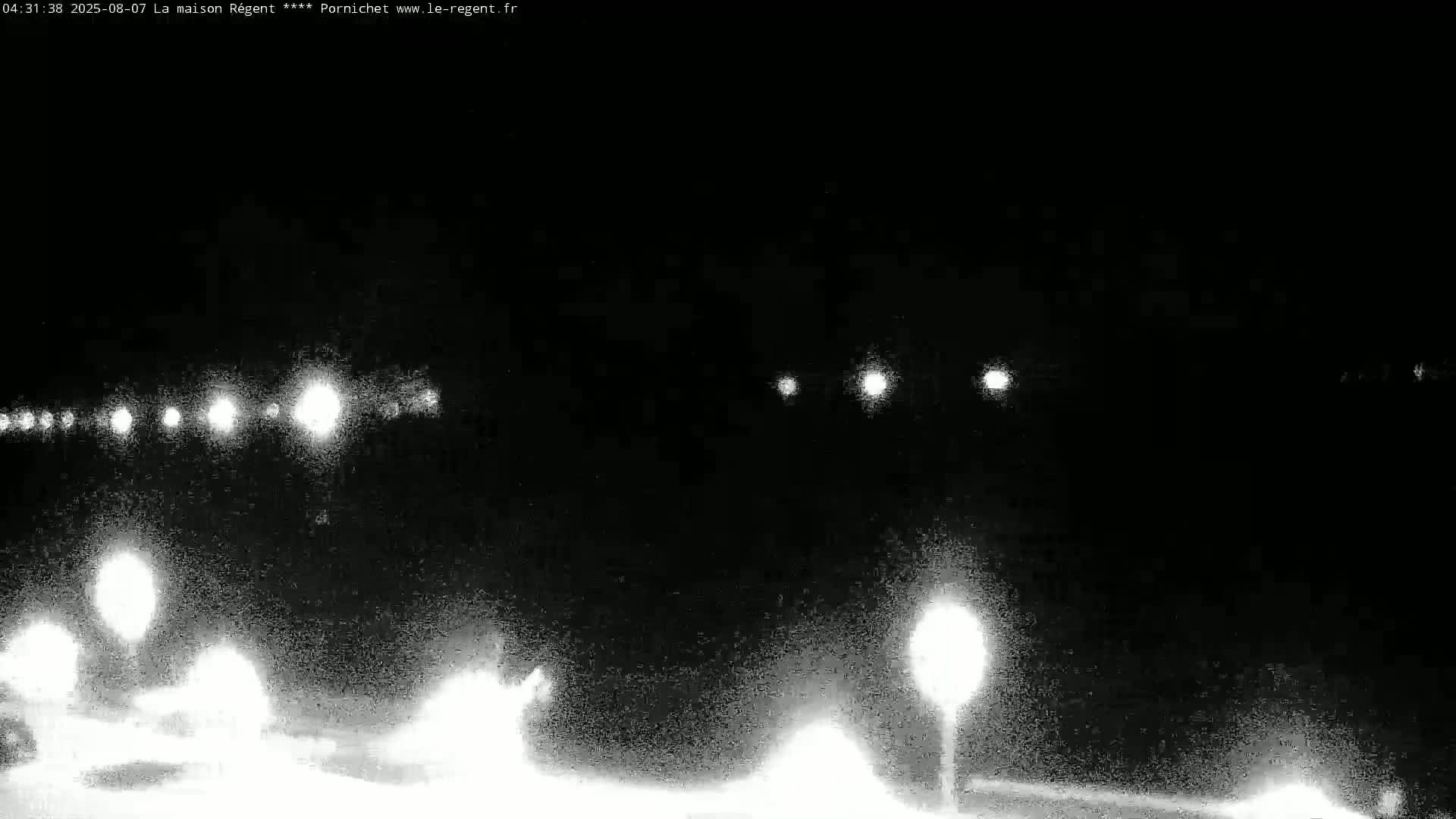 Pornichet, Plages des Libraires Beach PTZ Live Cam - Saint-Nazaire, Loire-Atlantique, Pays de la Loire, France