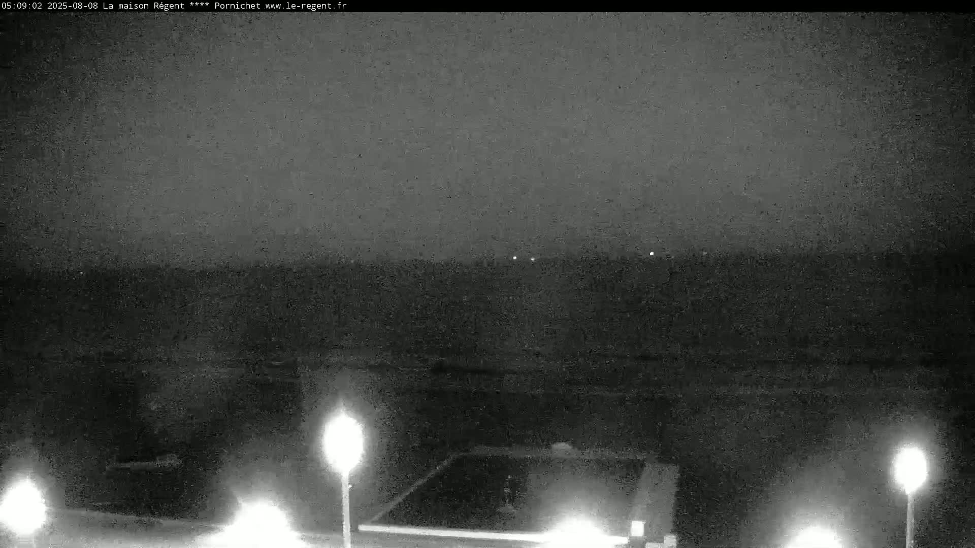 Pornichet, Plages des Libraires Beach PTZ Live Cam - Saint-Nazaire, Loire-Atlantique, Pays de la Loire, France