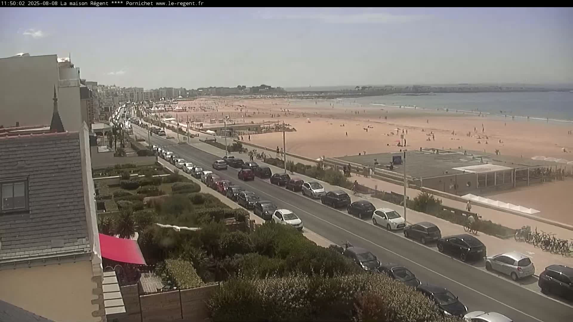 Pornichet, Plages des Libraires Beach PTZ Live Cam - Saint-Nazaire, Loire-Atlantique, Pays de la Loire, France