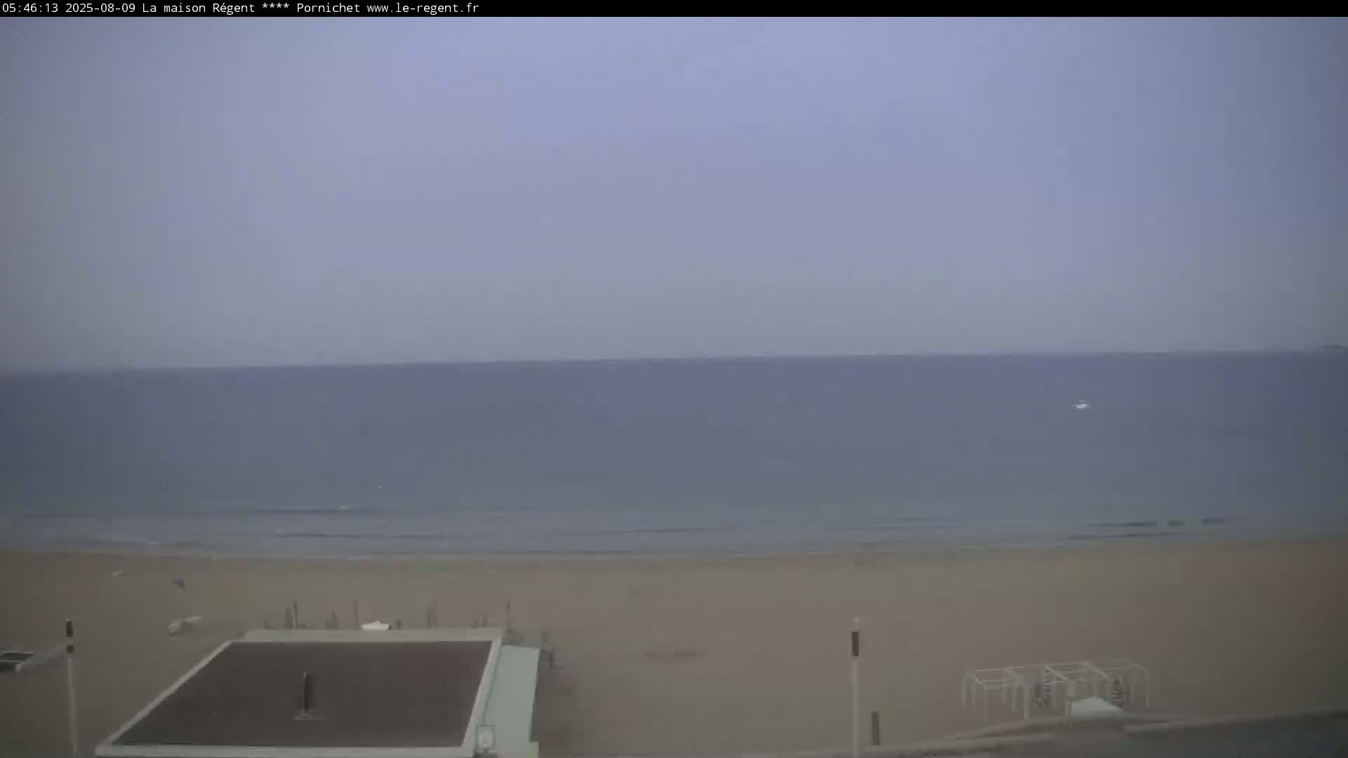 Pornichet, Plages des Libraires Beach PTZ Live Cam - Saint-Nazaire, Loire-Atlantique, Pays de la Loire, France