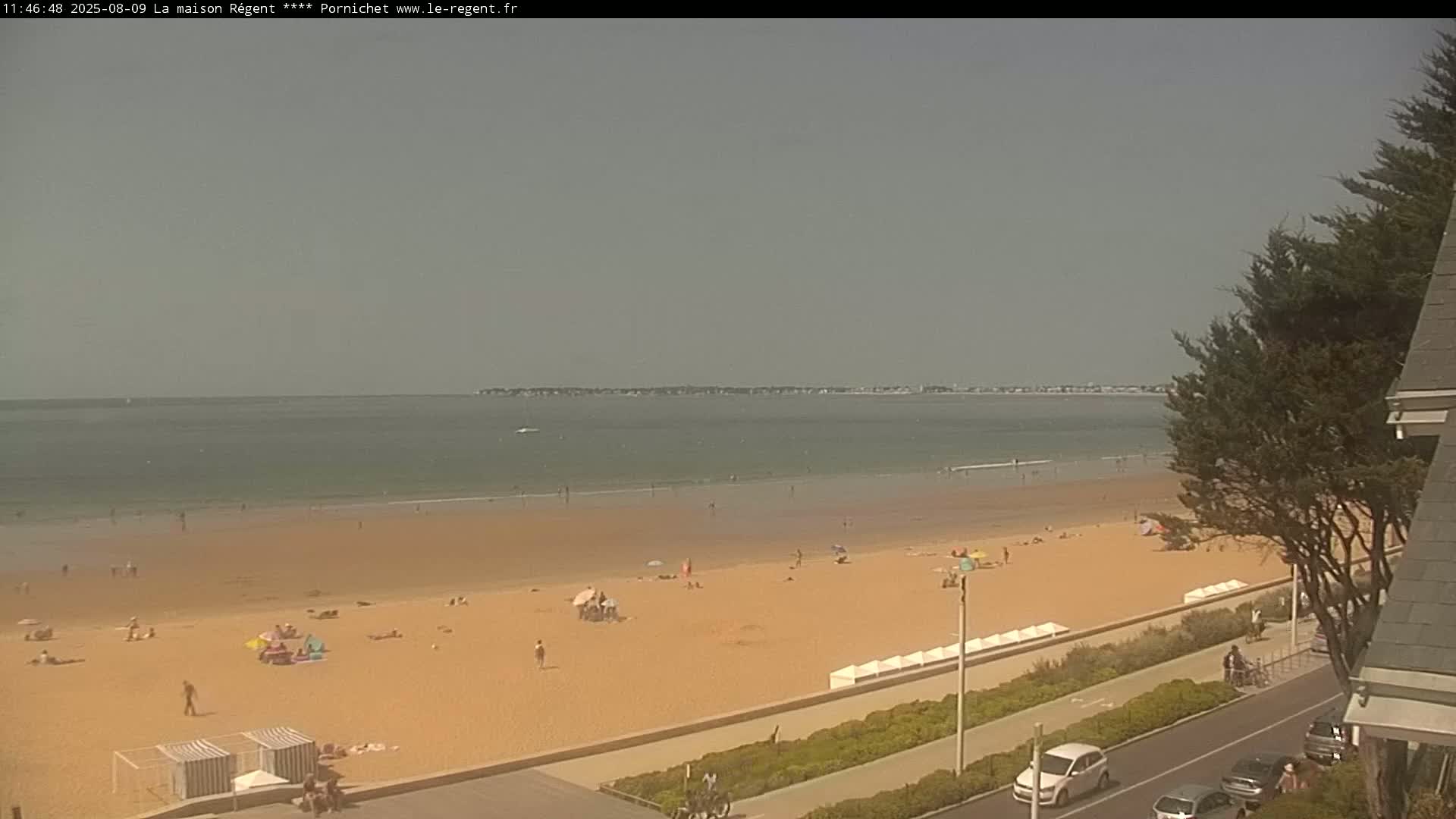 Pornichet, Plages des Libraires Beach PTZ Live Cam - Saint-Nazaire, Loire-Atlantique, Pays de la Loire, France