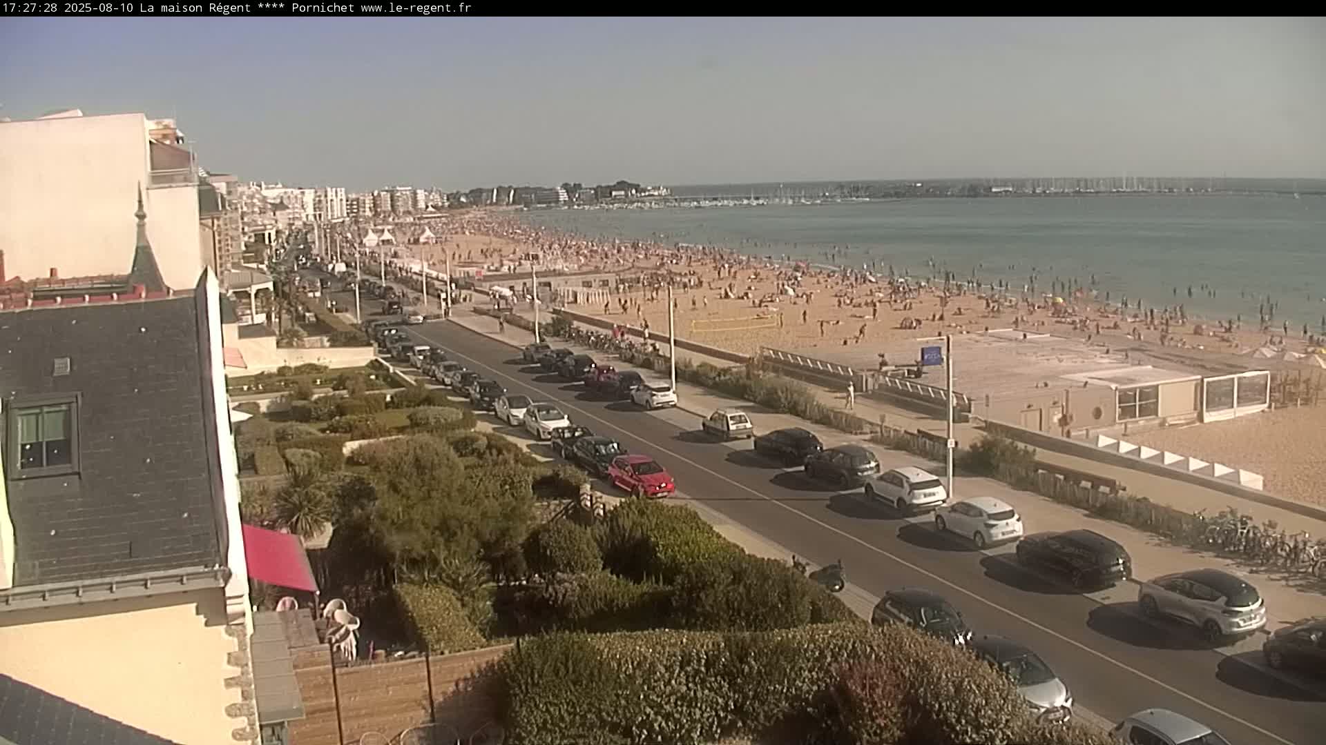 Pornichet, Plages des Libraires Beach PTZ Live Cam - Saint-Nazaire, Loire-Atlantique, Pays de la Loire, France