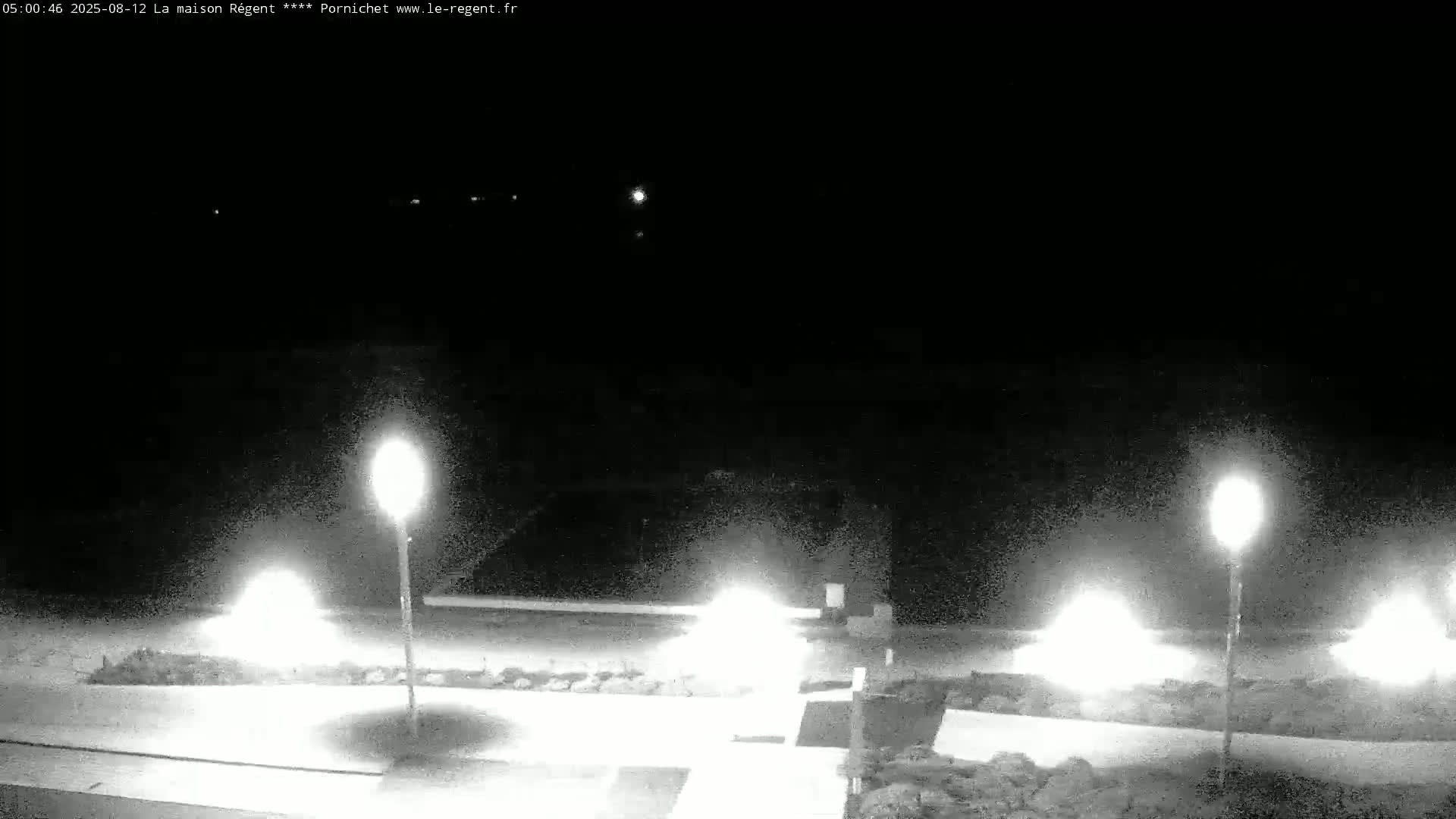 Pornichet, Plages des Libraires Beach PTZ Live Cam - Saint-Nazaire, Loire-Atlantique, Pays de la Loire, France